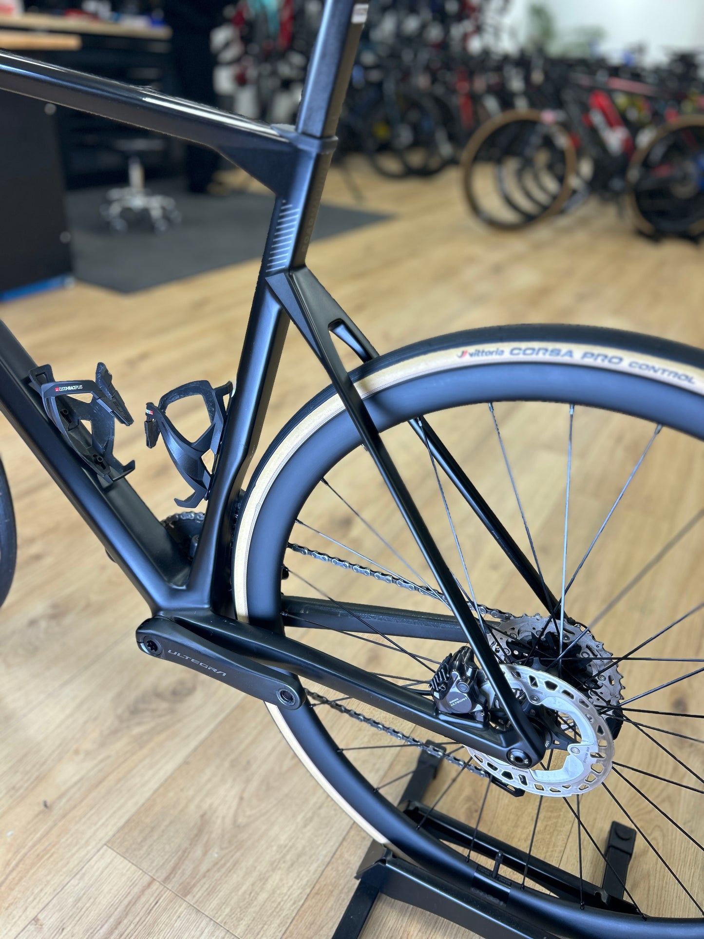 BMC Roadmachine 01 Di2 Carbon Road Bike