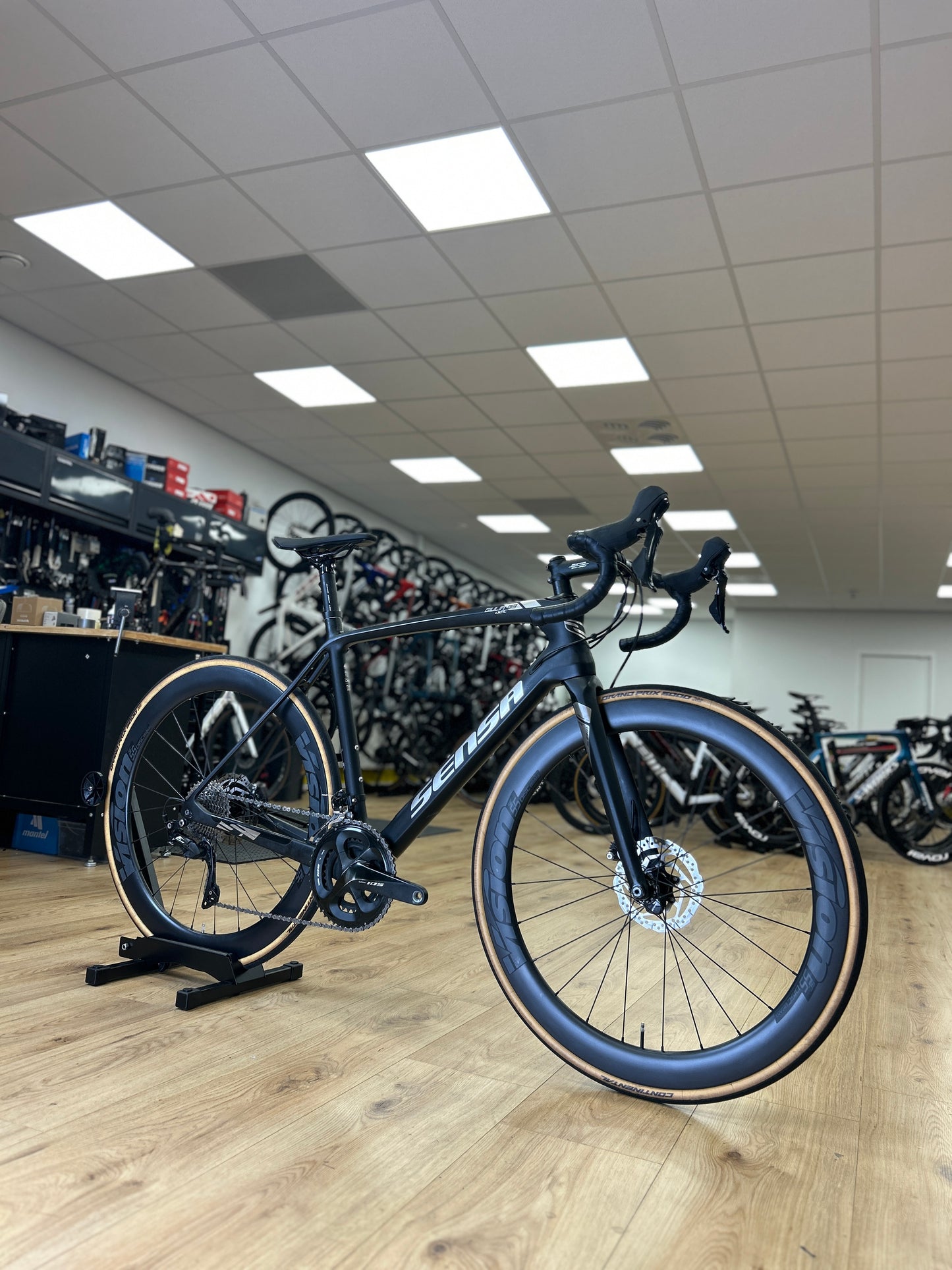 Sensa Giulia Carbon Racefiets