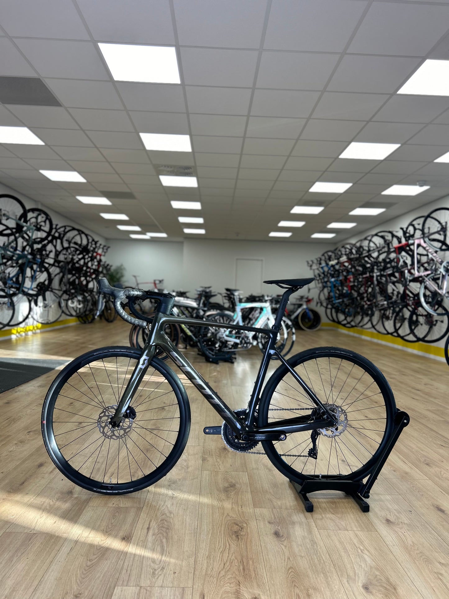 New Scott Addict RC Di2 Carbon Disc Racefiets