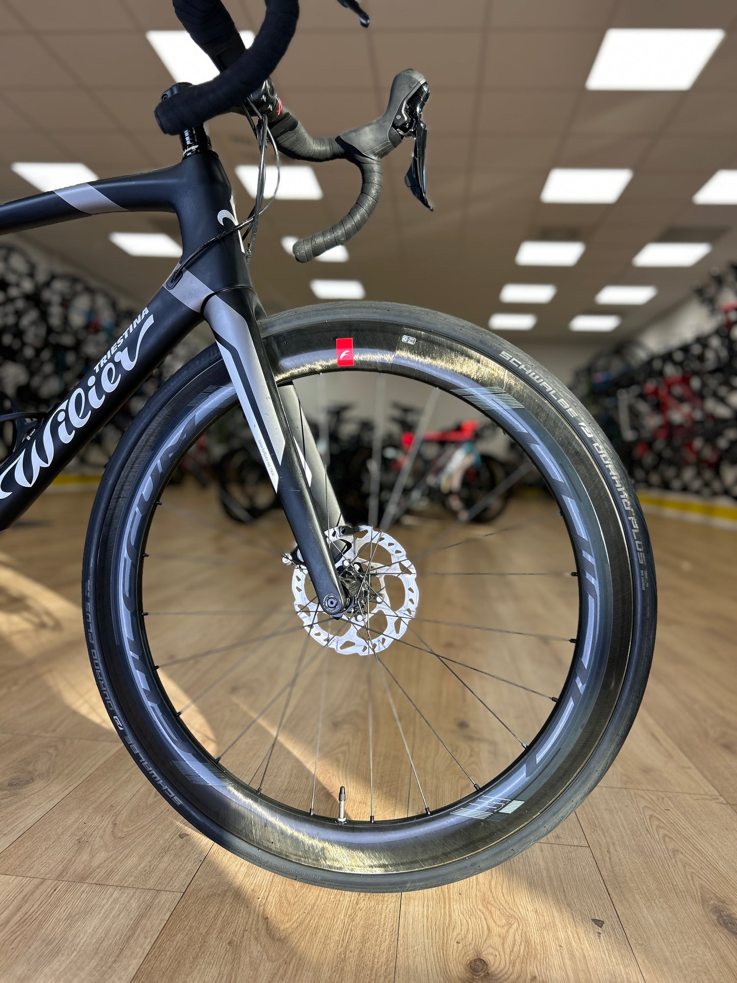 Wilier GTR Team Disc Carbon Racefiets