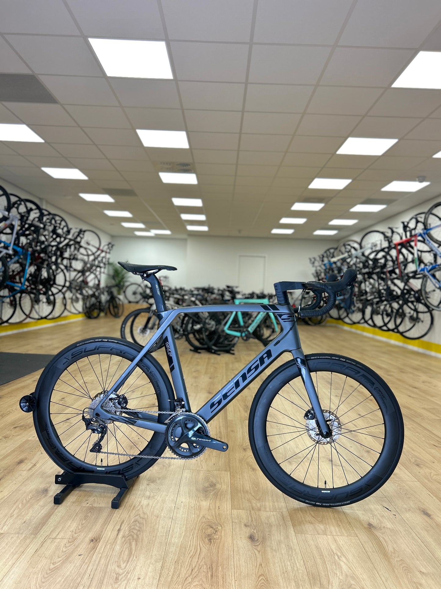 Sensa Giulia Evo Carbon Disc Racefiets