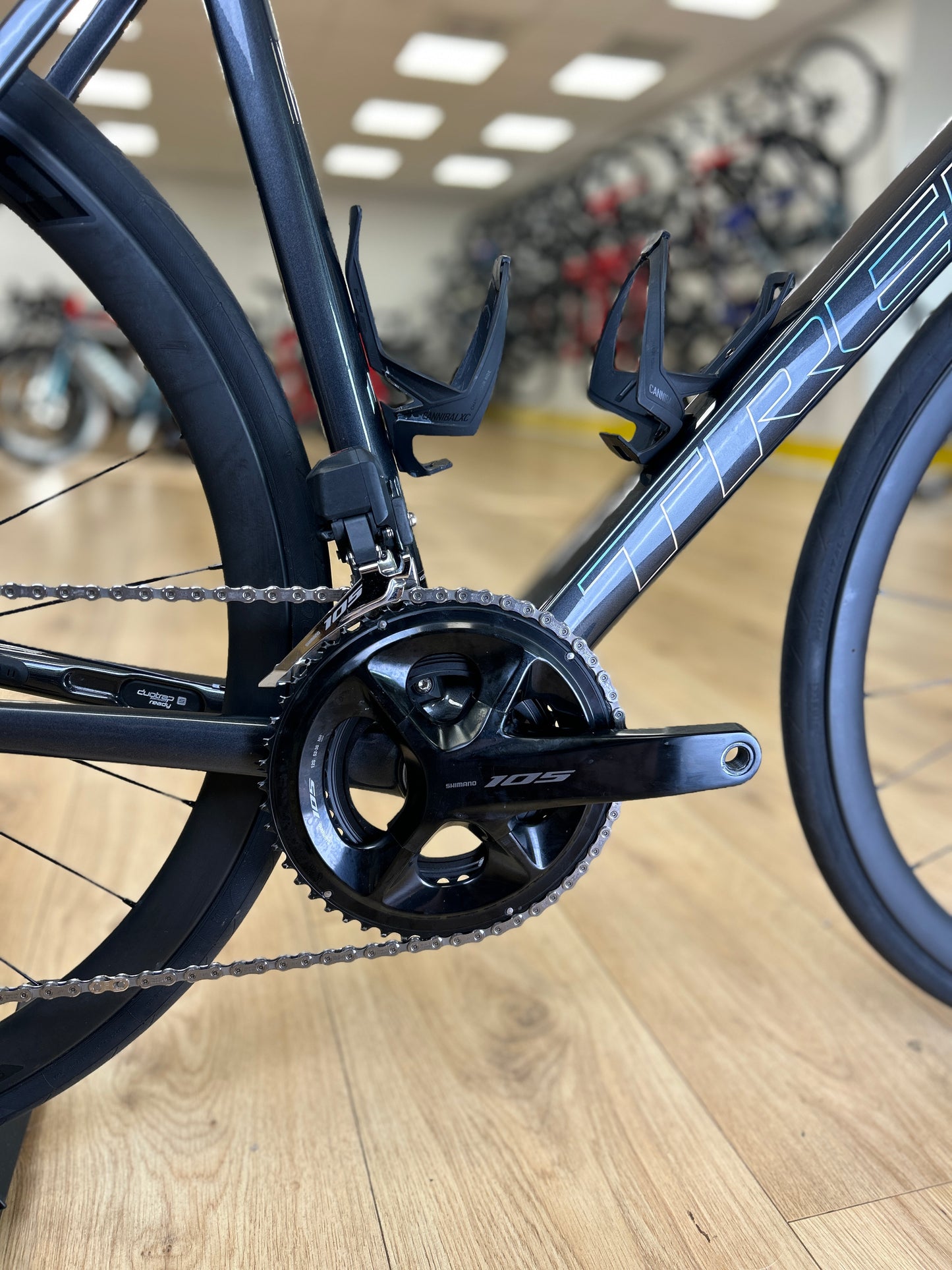 250km Trek Émonda SL6 Di2 Carbon Racefiets