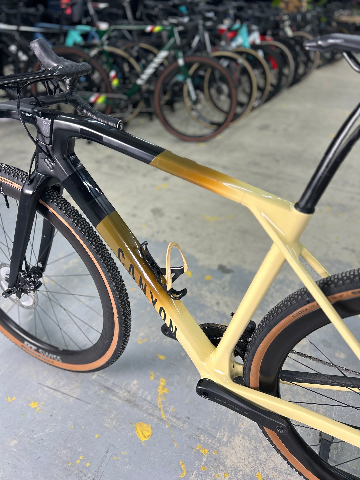 Canyon Grail CF SLX 9 Di2 Gravel Fiets