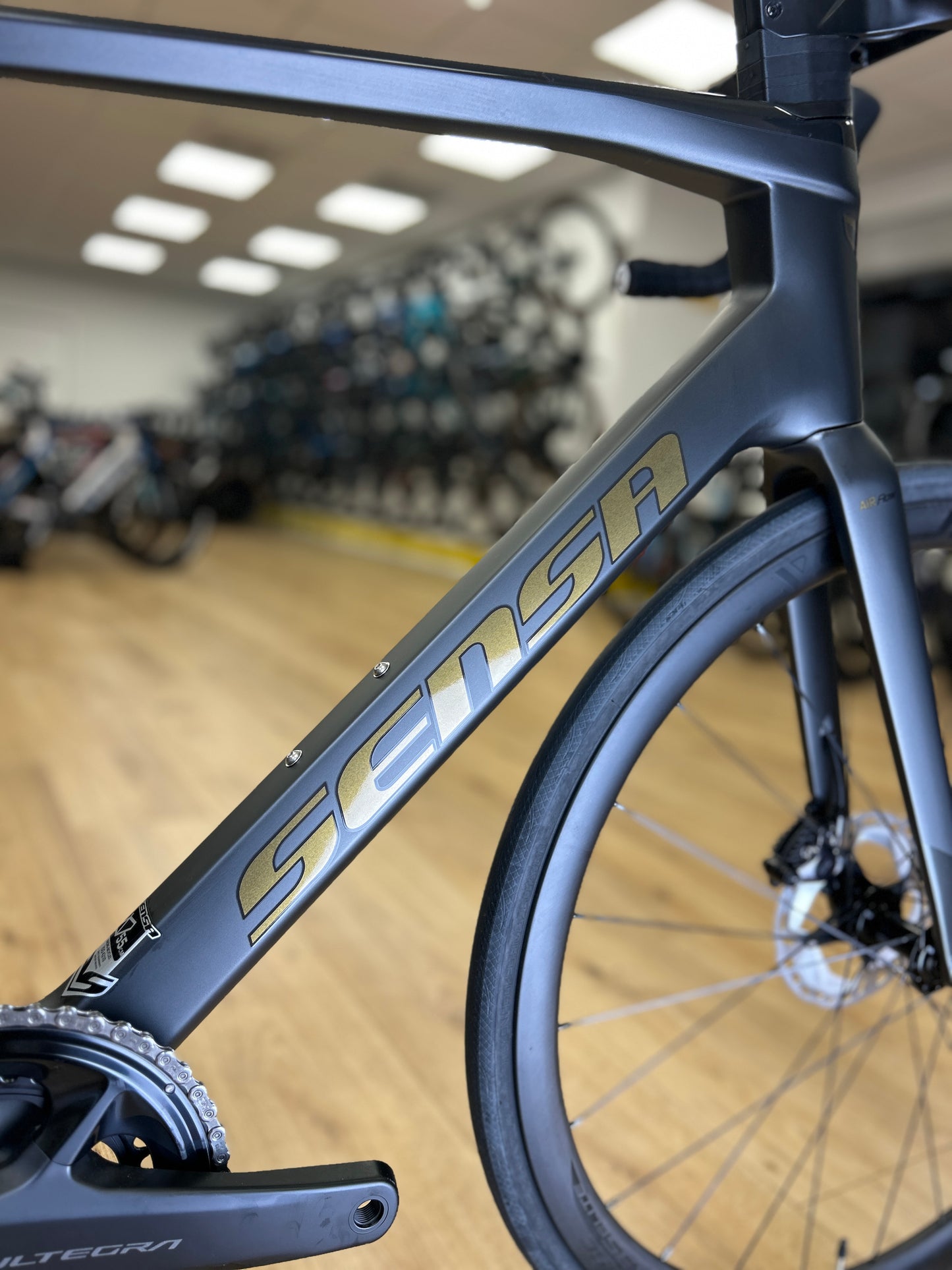 0km Showroom Model Sensa Giulia GF Di2 Carbon Racefiets