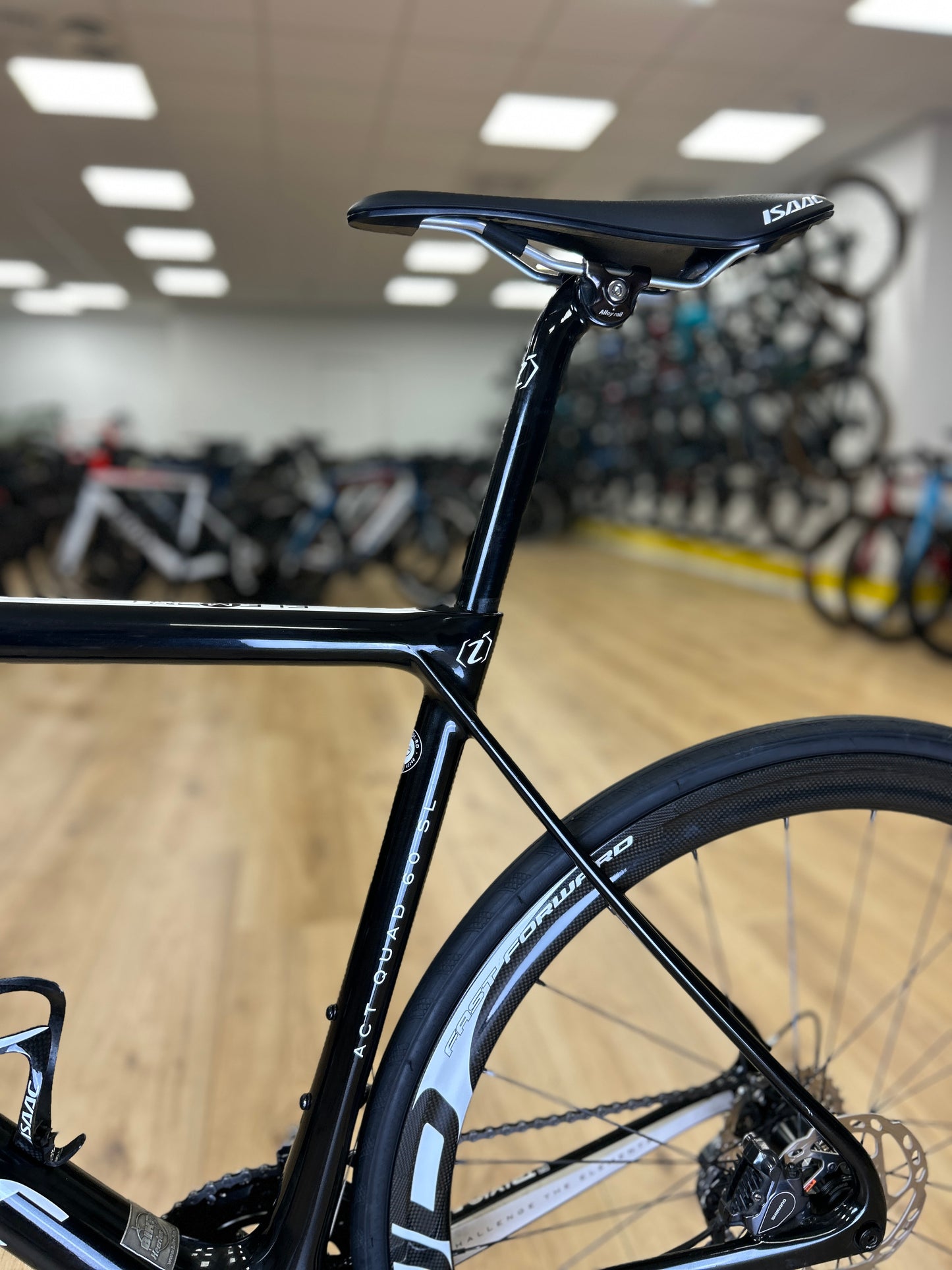 Isaac Element Carbon Racefiets