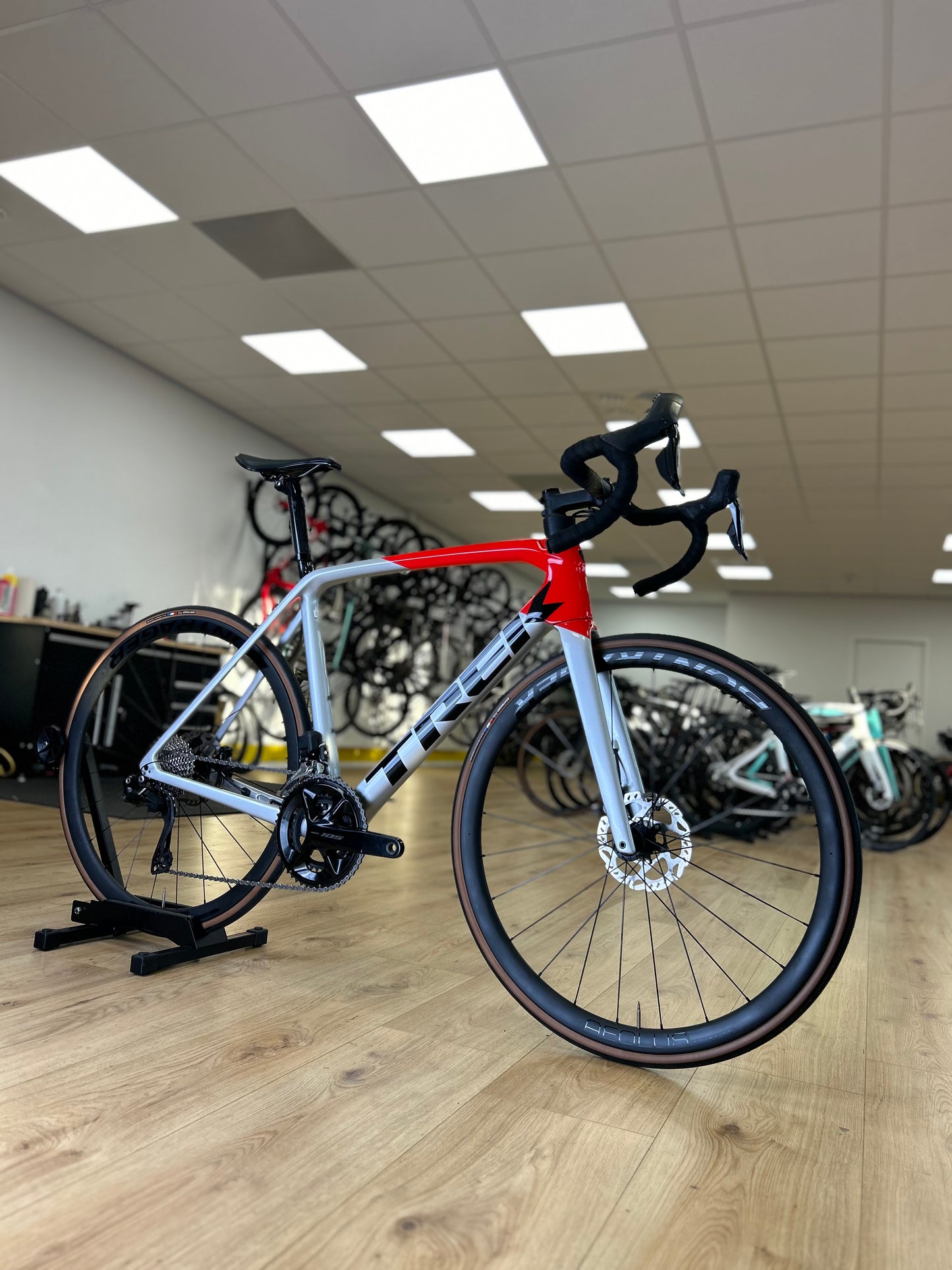 Trek Emonda SL6 Di2 Carbon Disc Racefiets