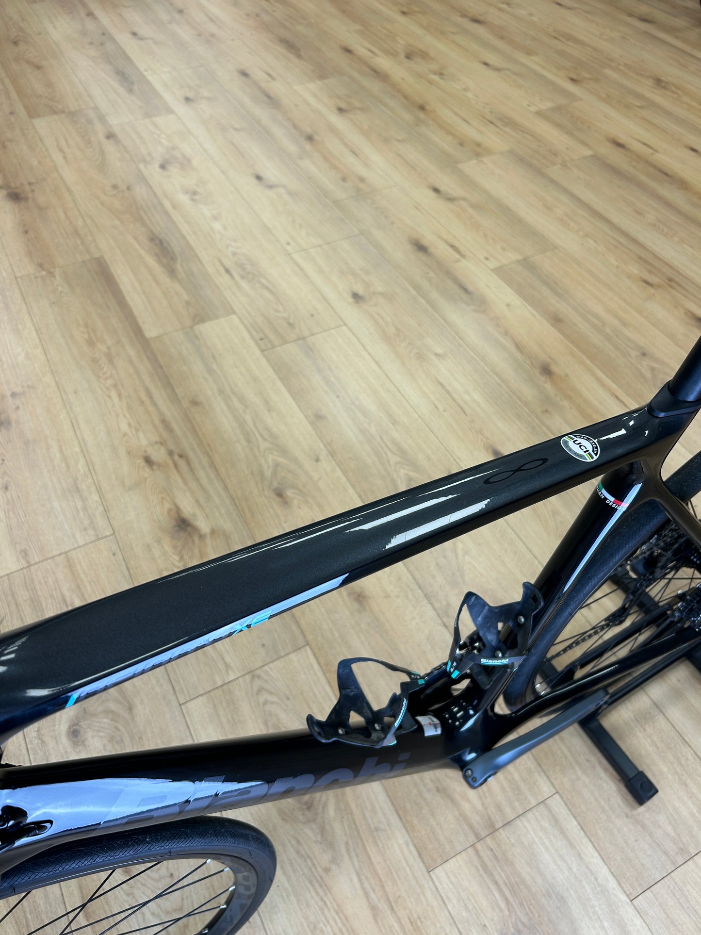 Bianchi's Infinito XE Carbon Racefiets