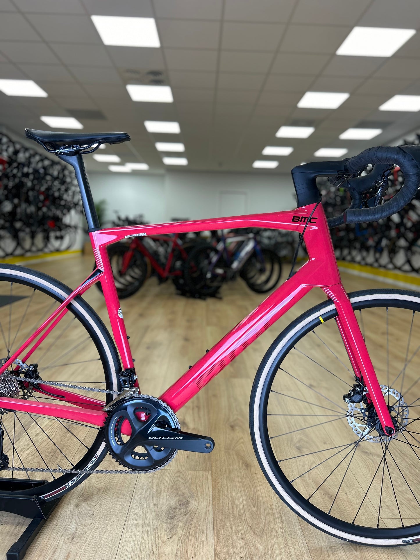 NEW - BMC Road Machine Ultegra Carbon Disc Racefiets