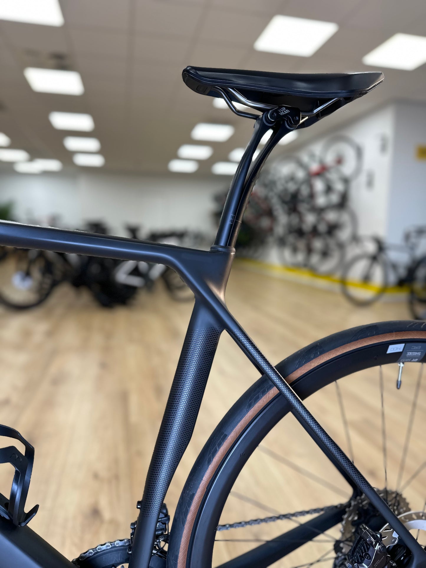 200km Canyon Endurace Di2 Carbon Disc Road Bike