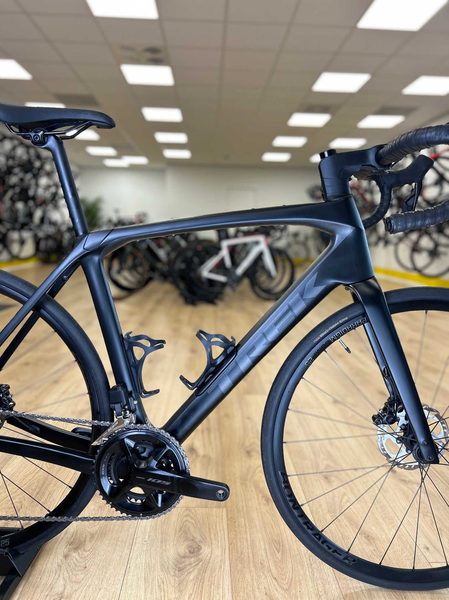 500kmTrek Domane Sl6 Di2Carbon Disc Racefiets