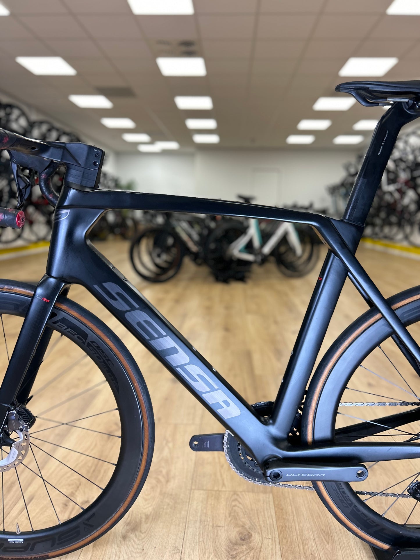 Sensa Giulia Evo Di2 Carbon Disc Racefiets