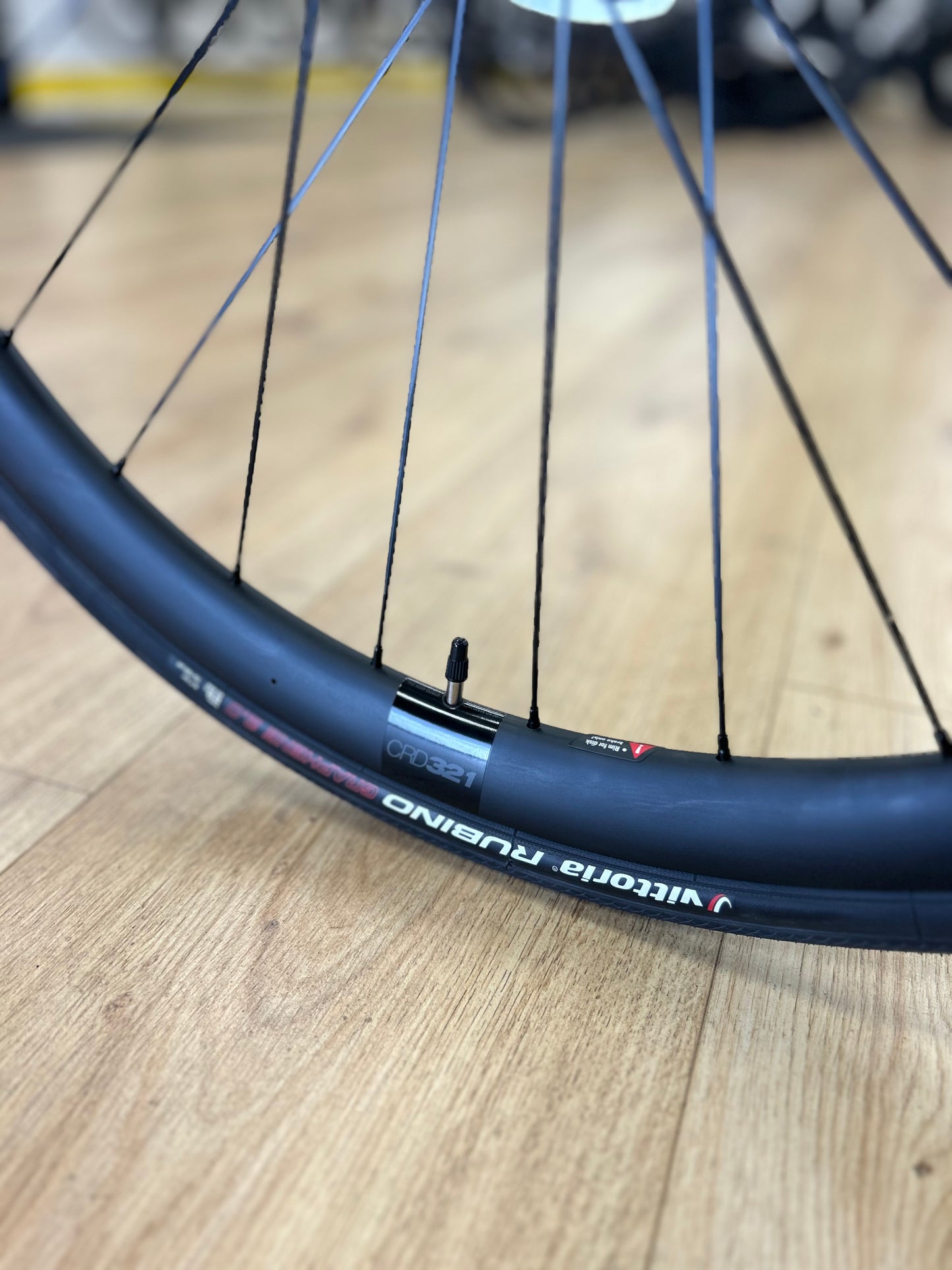 NIEUW BMC RoadMachine One Di2 Carbon Disc Racefiets