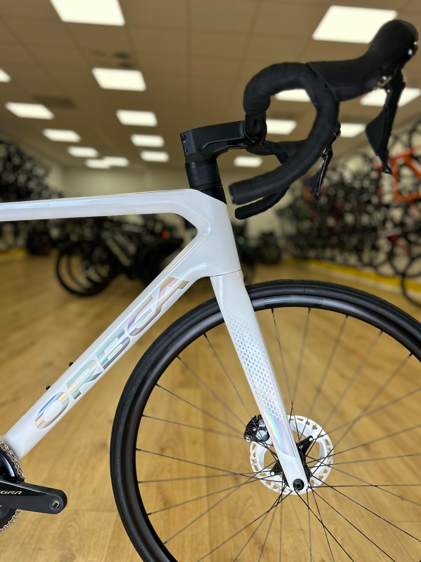 SHOWROOM MODEL Orbea Orca M20 Carbon Disc Racefiets
