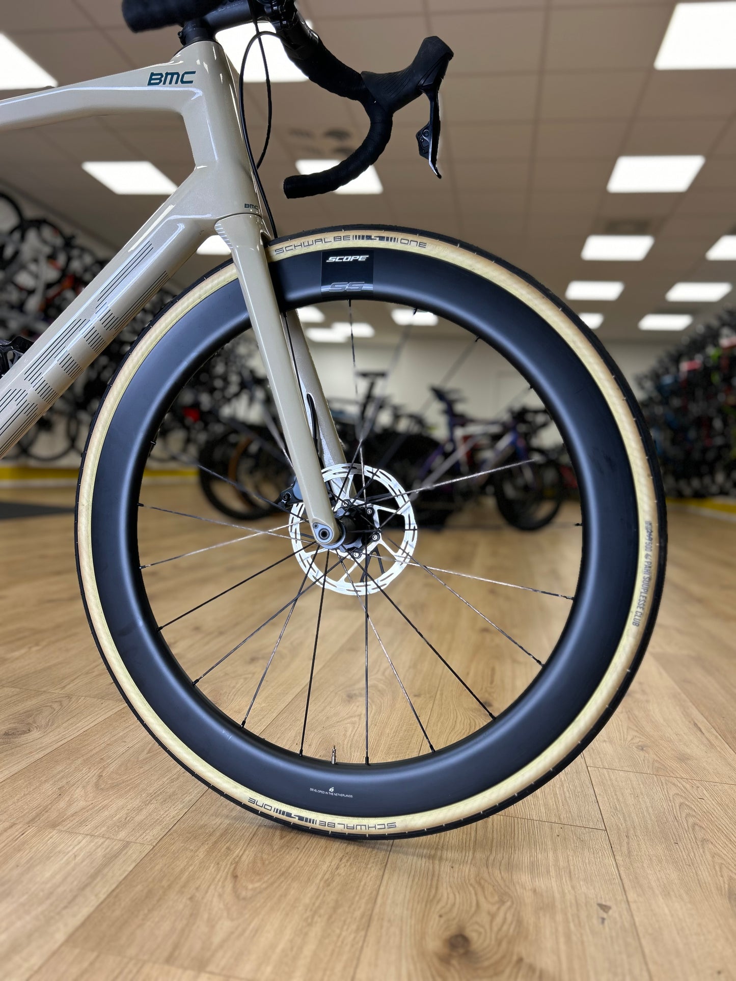 BMC Road Machine AXS Carbon Disc Racefiets