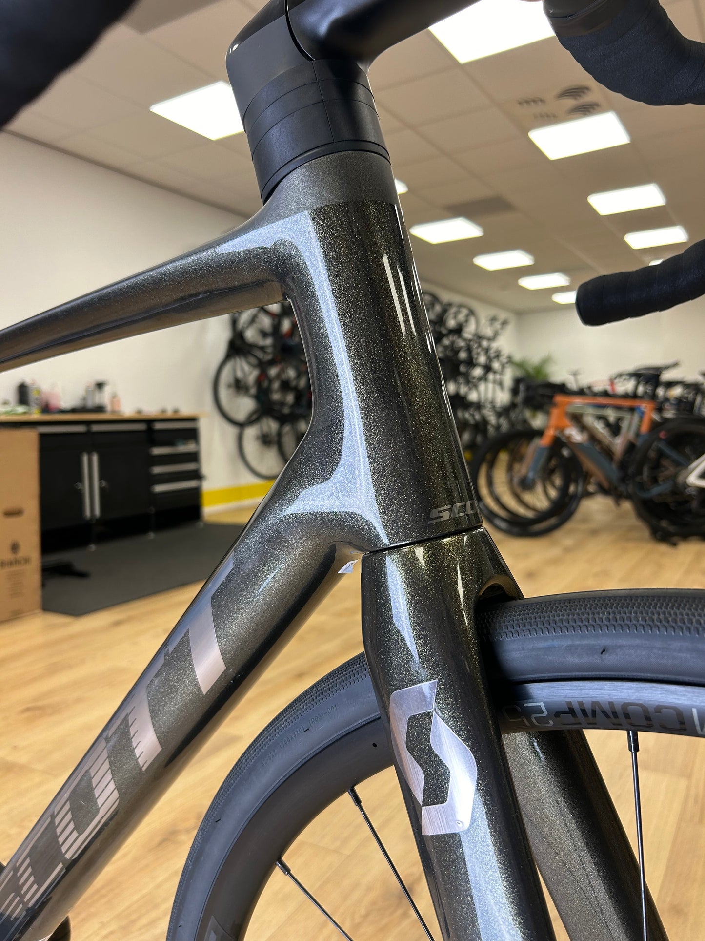 Scott Addict RC Di2 Carbon Road Bike
