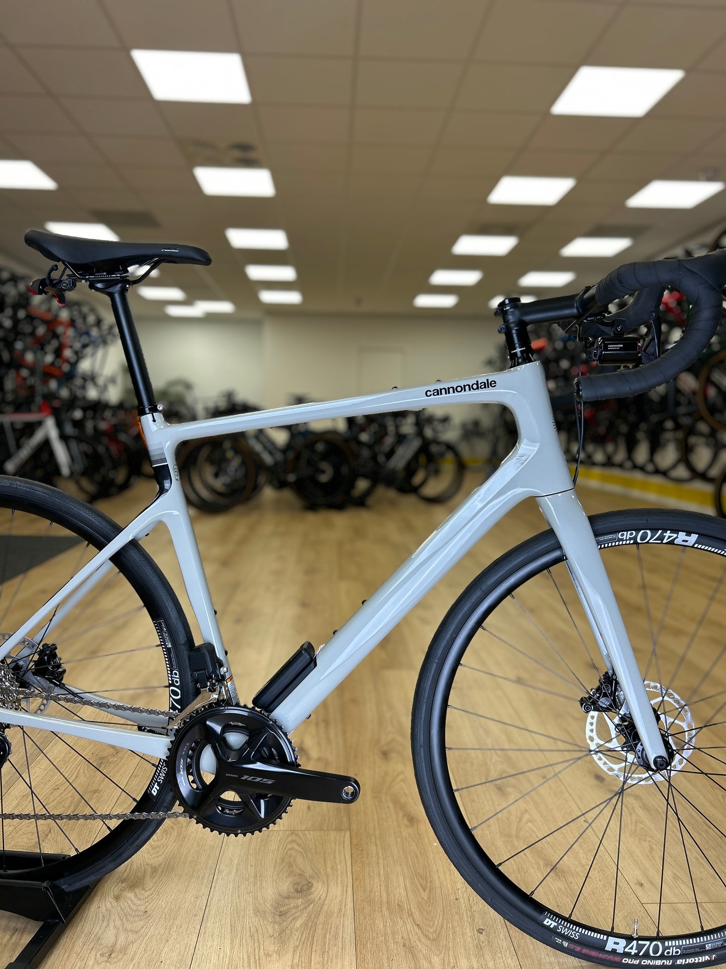 NIEUW Cannondale Synapse Di2 Carbon Racefiets