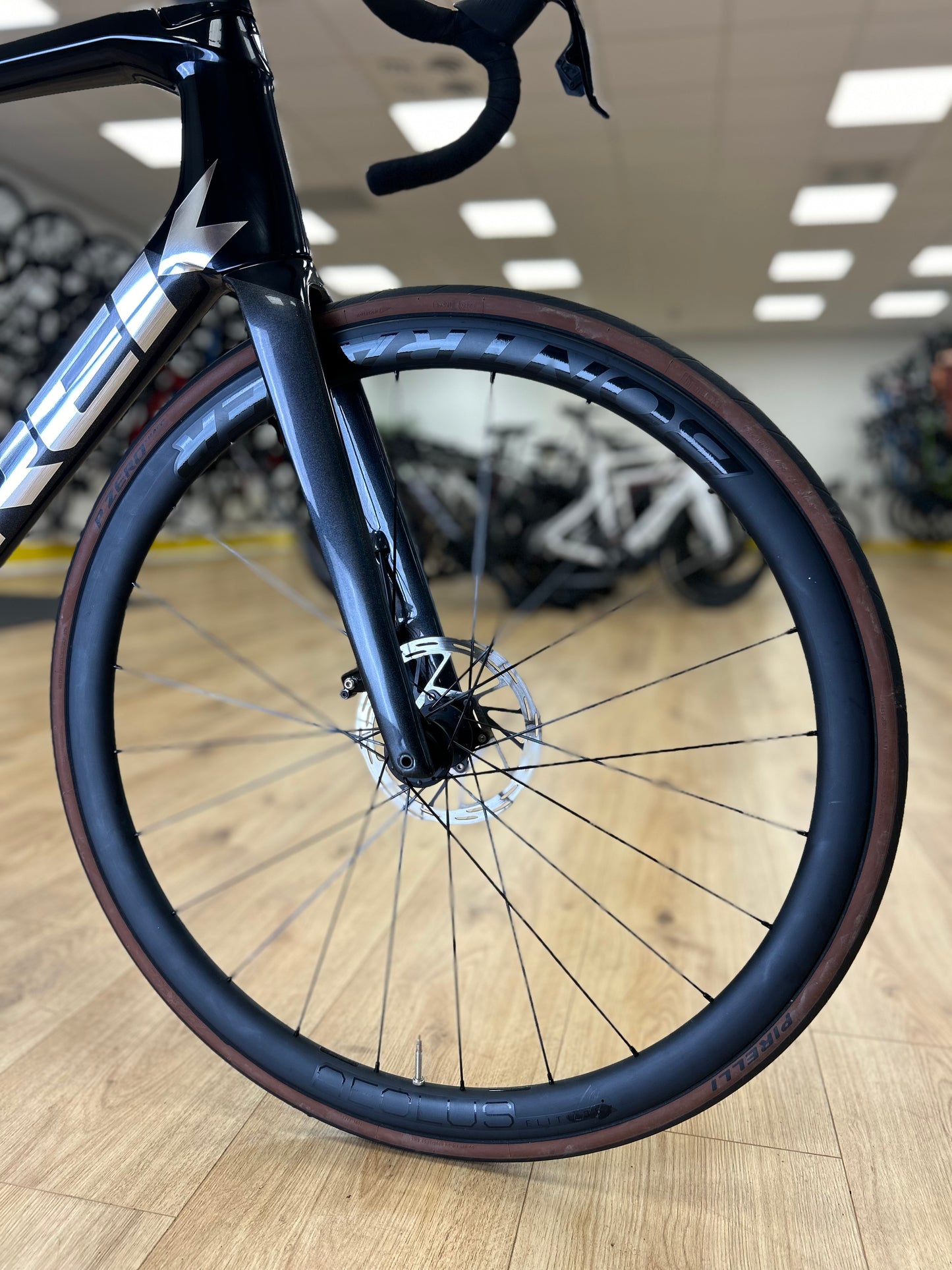 1000km Trek Emonda SL6 Pro Carbon Disc Road Bike
