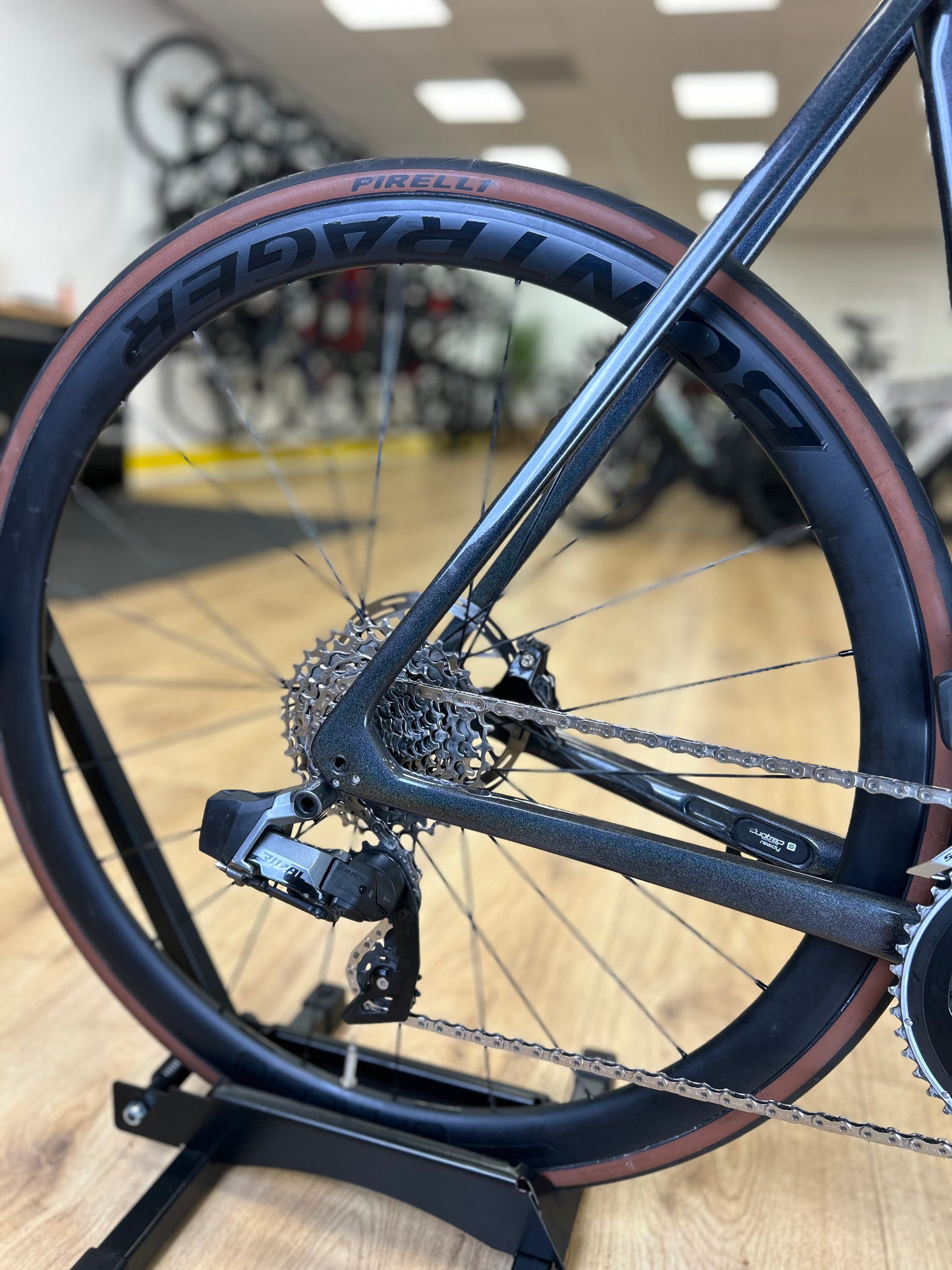 1000km Trek Emonda SL6 Pro Carbon Disc Road Bike