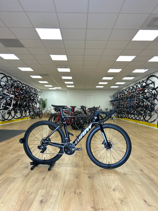 50km Giant Propel Advanced Pro 0 AXS Full Carbon Road Bike