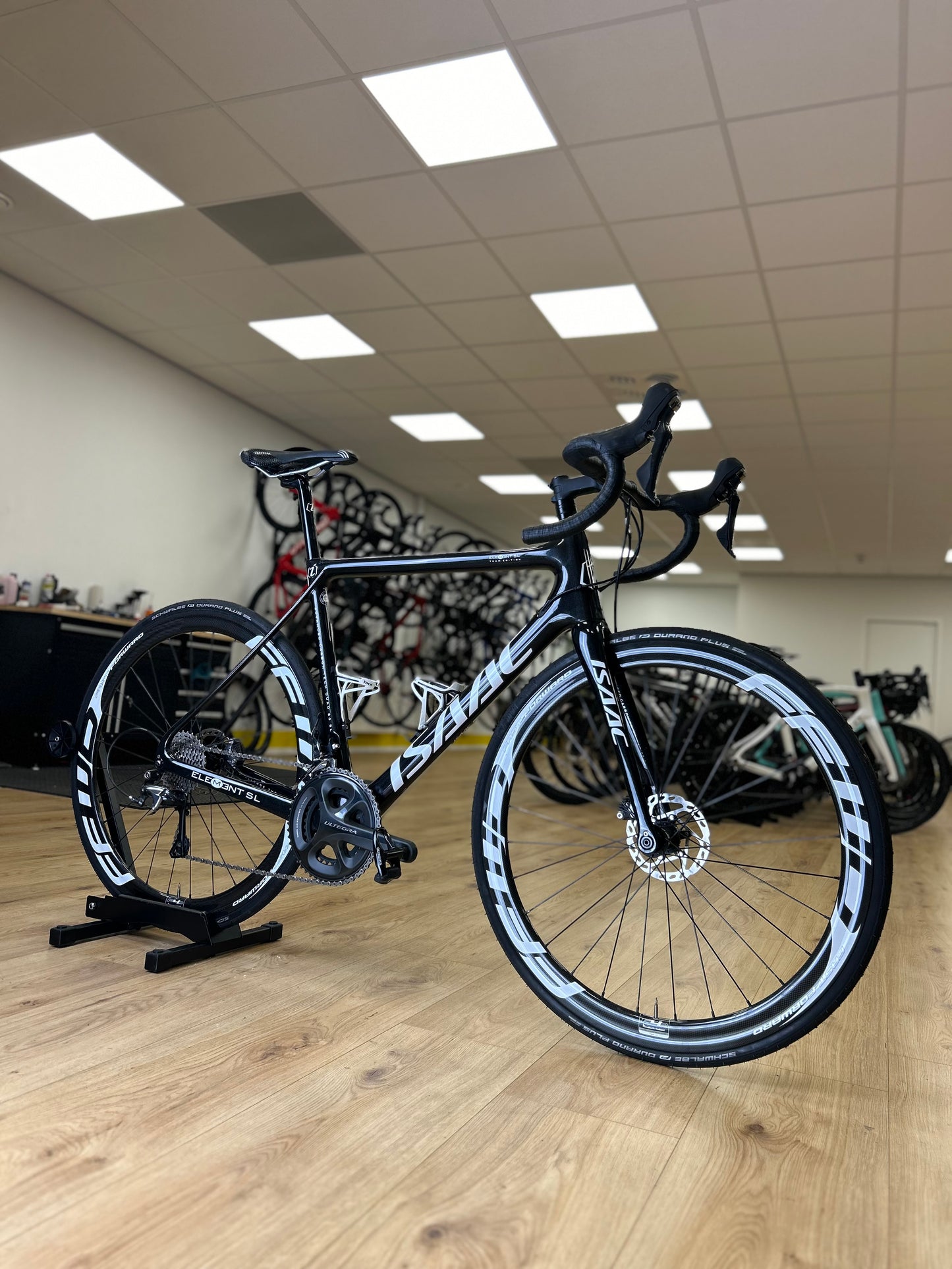 Isaac Element FFWD Ultegra Carbon Disc Racefiets