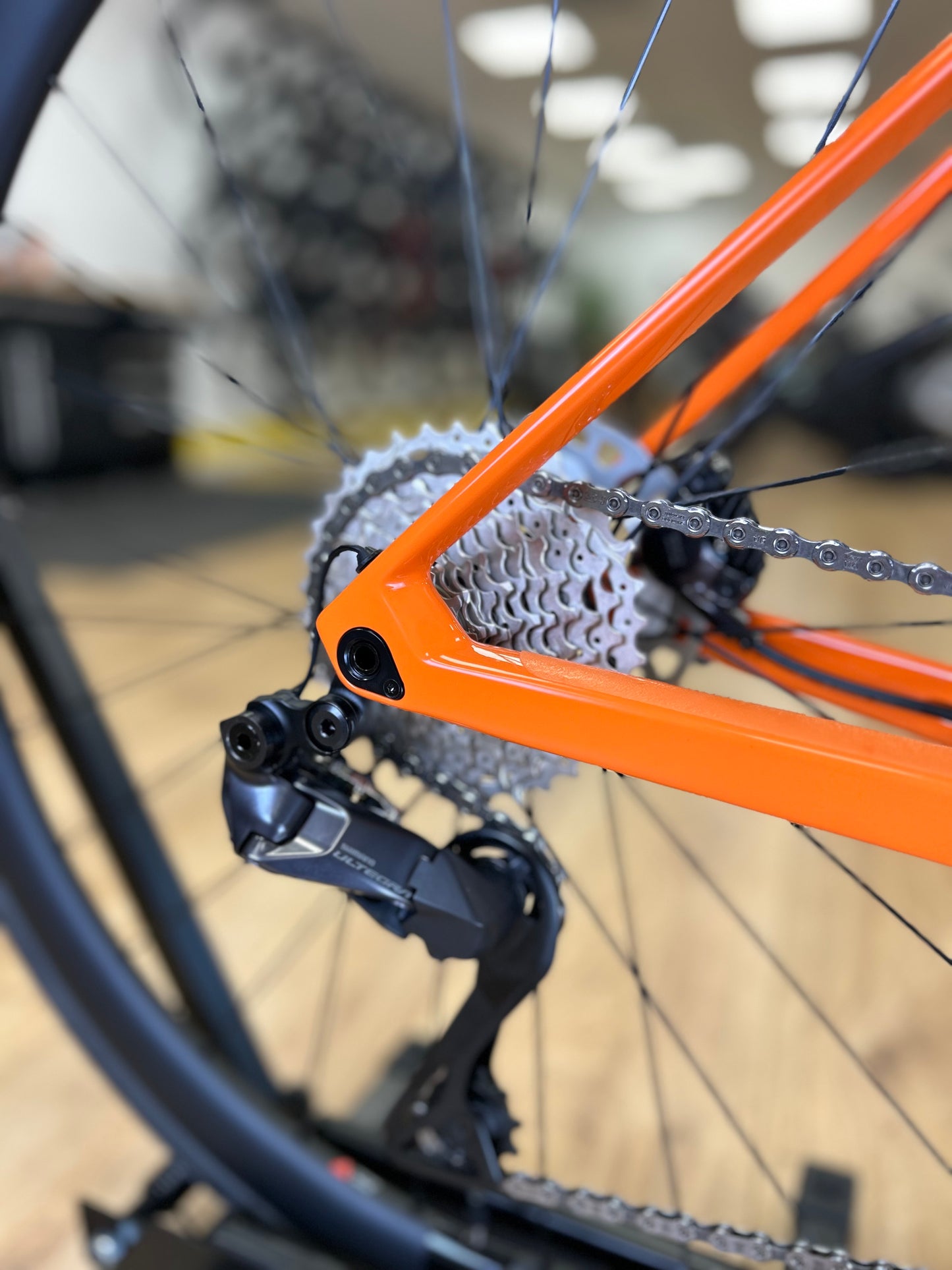 NIEUW BMC RoadMachine One Di2 Carbon Disc Racefiets