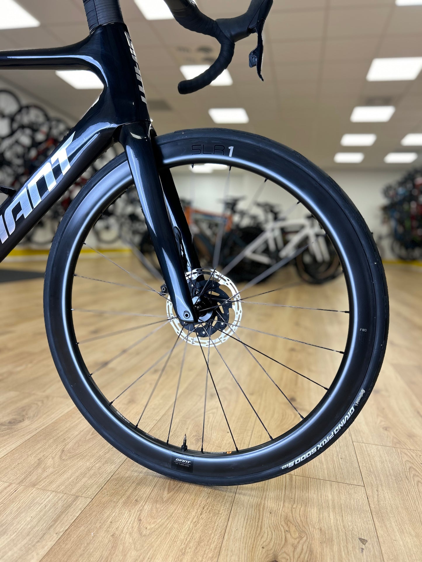 Giant Propel Advanced SL AXS Carbon Road Bike