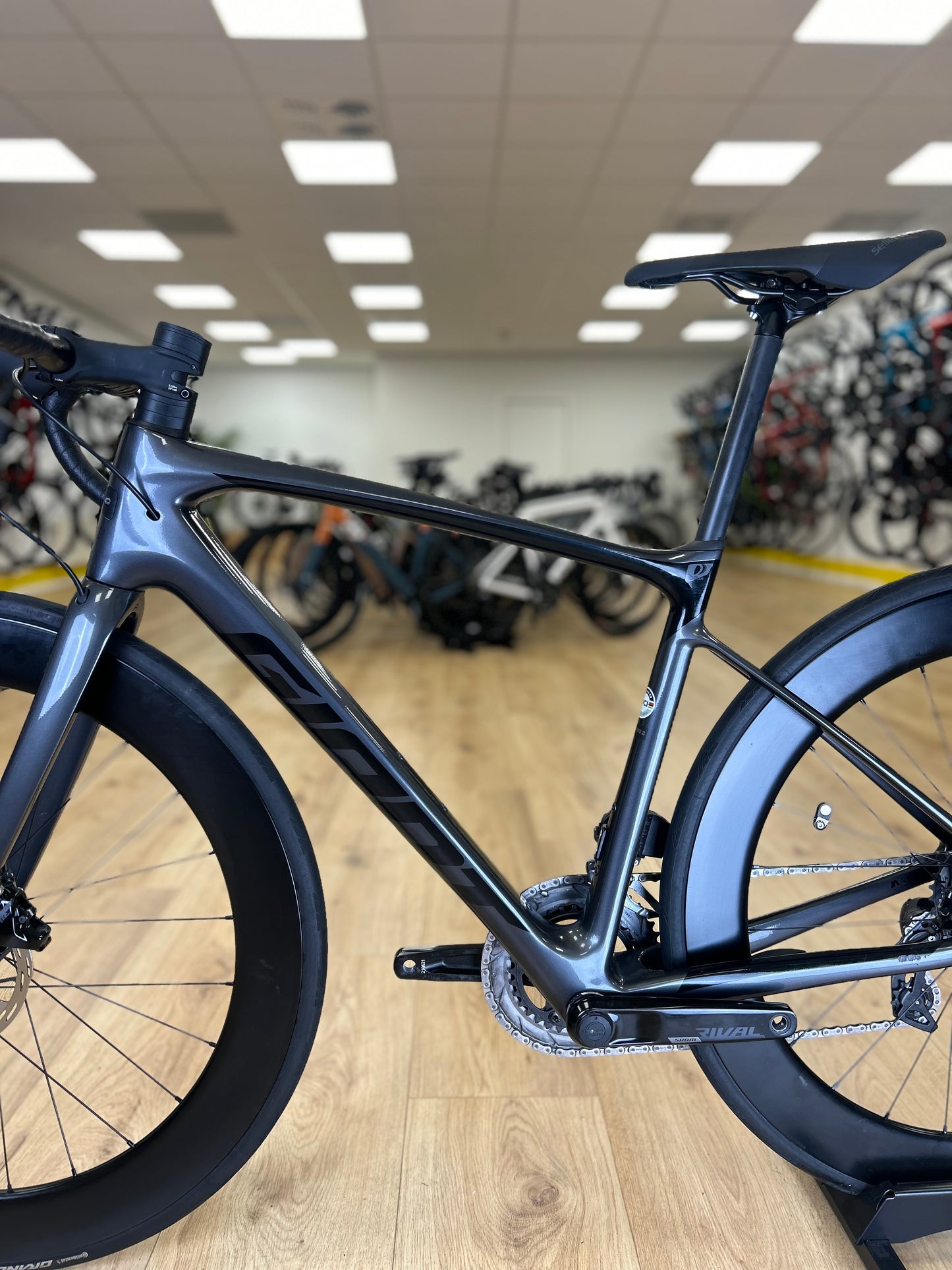 Giant Defy advanced pro 2 AXS Carbon Racefiets