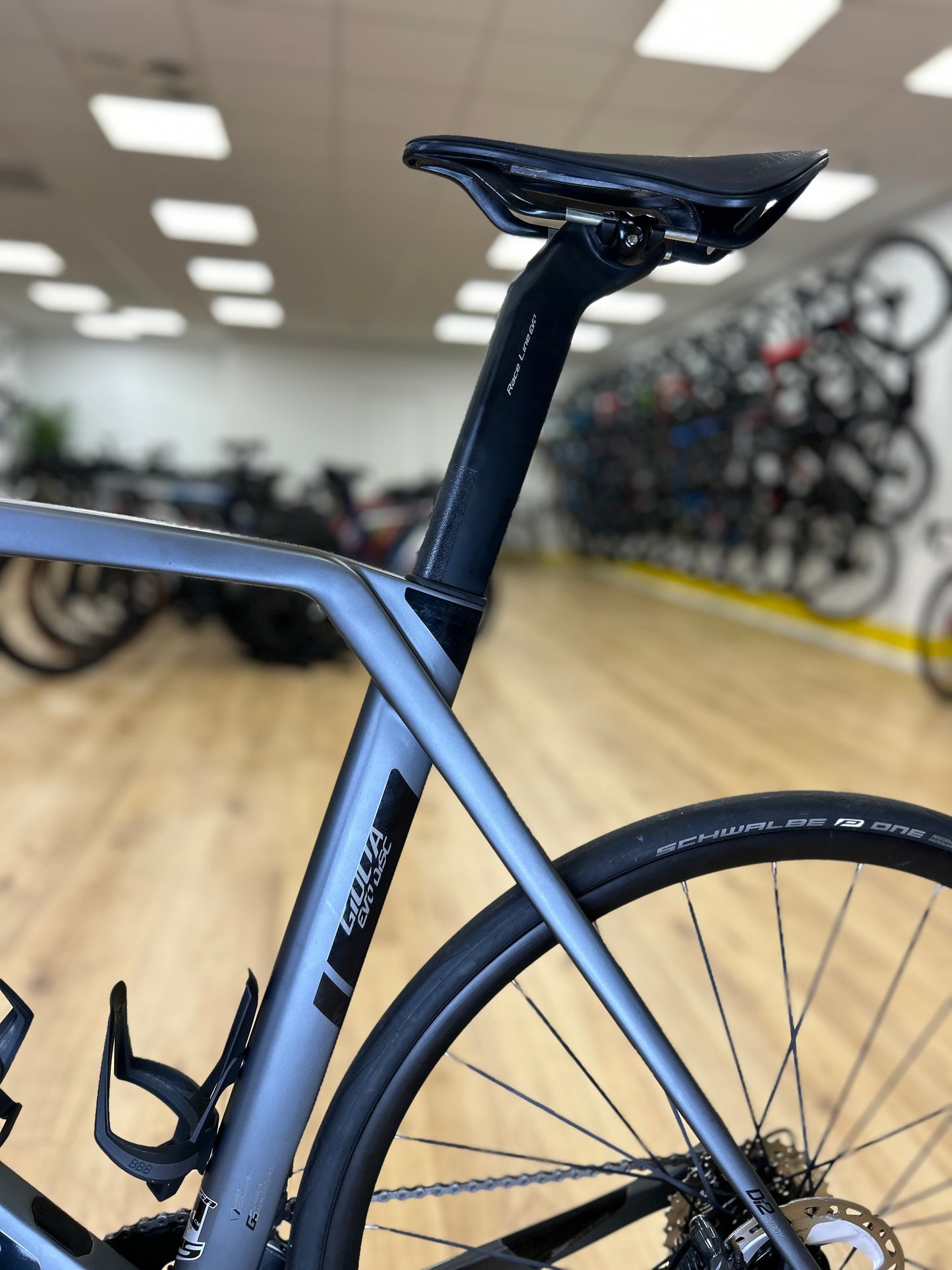 Sensa Giulia Evo MT61 Ultegra Carbon Disc Road Bike
