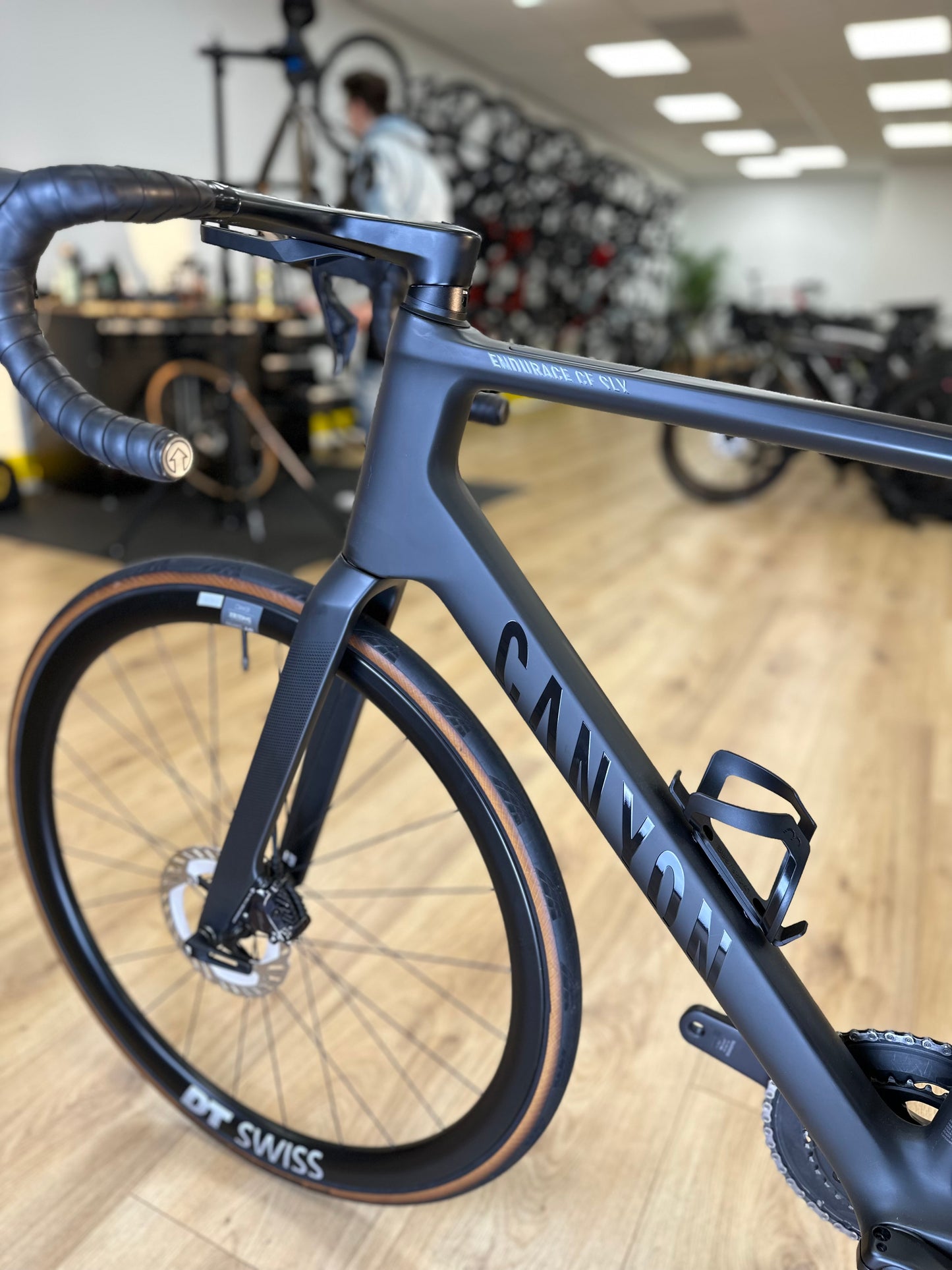 200km Canyon Endurace Di2 Carbon Disc Road Bike