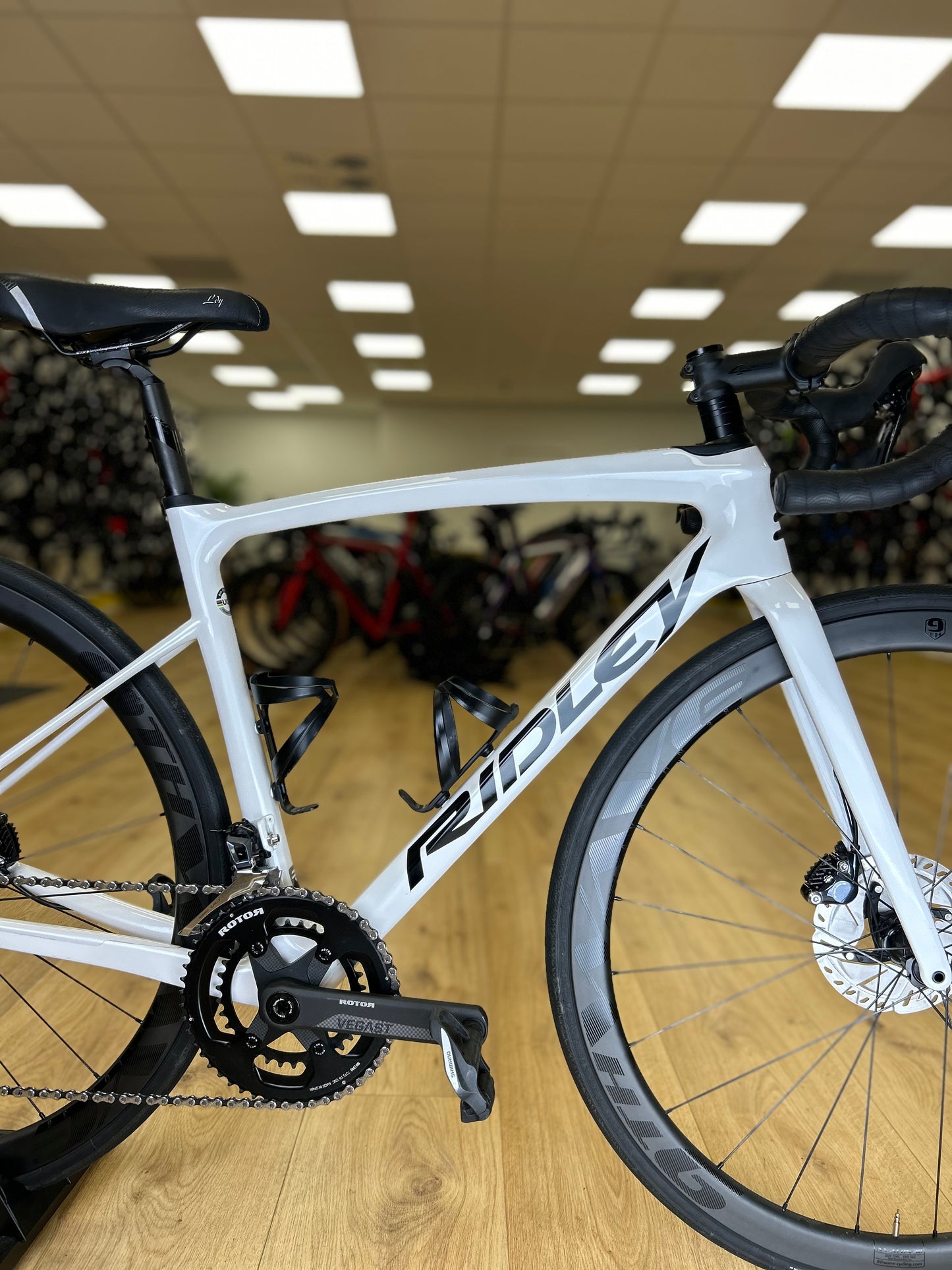 Ridley Fenix Ultegra Carbon Disc Racefiets