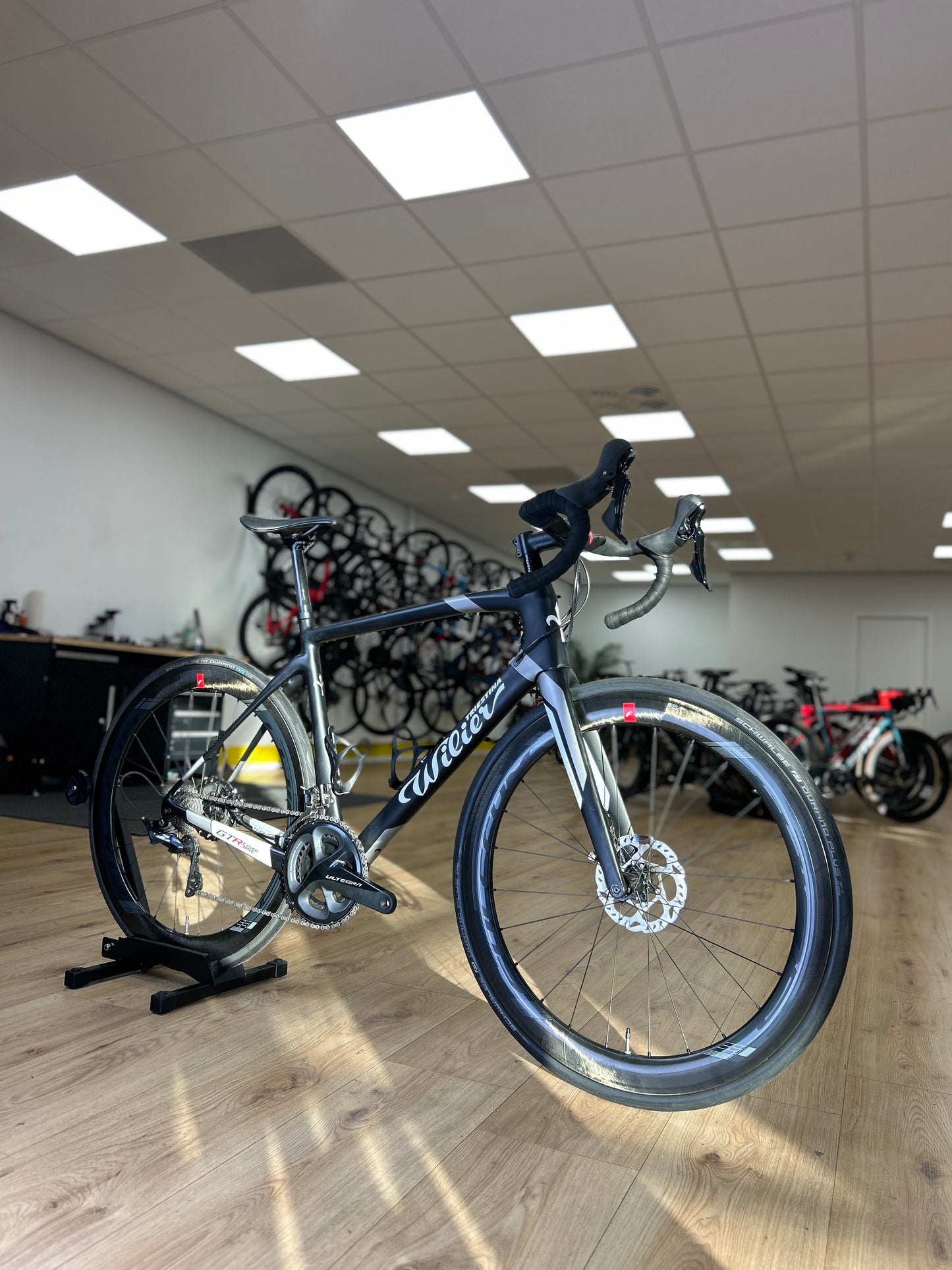Wilier GTR Team Disc Carbon Racefiets