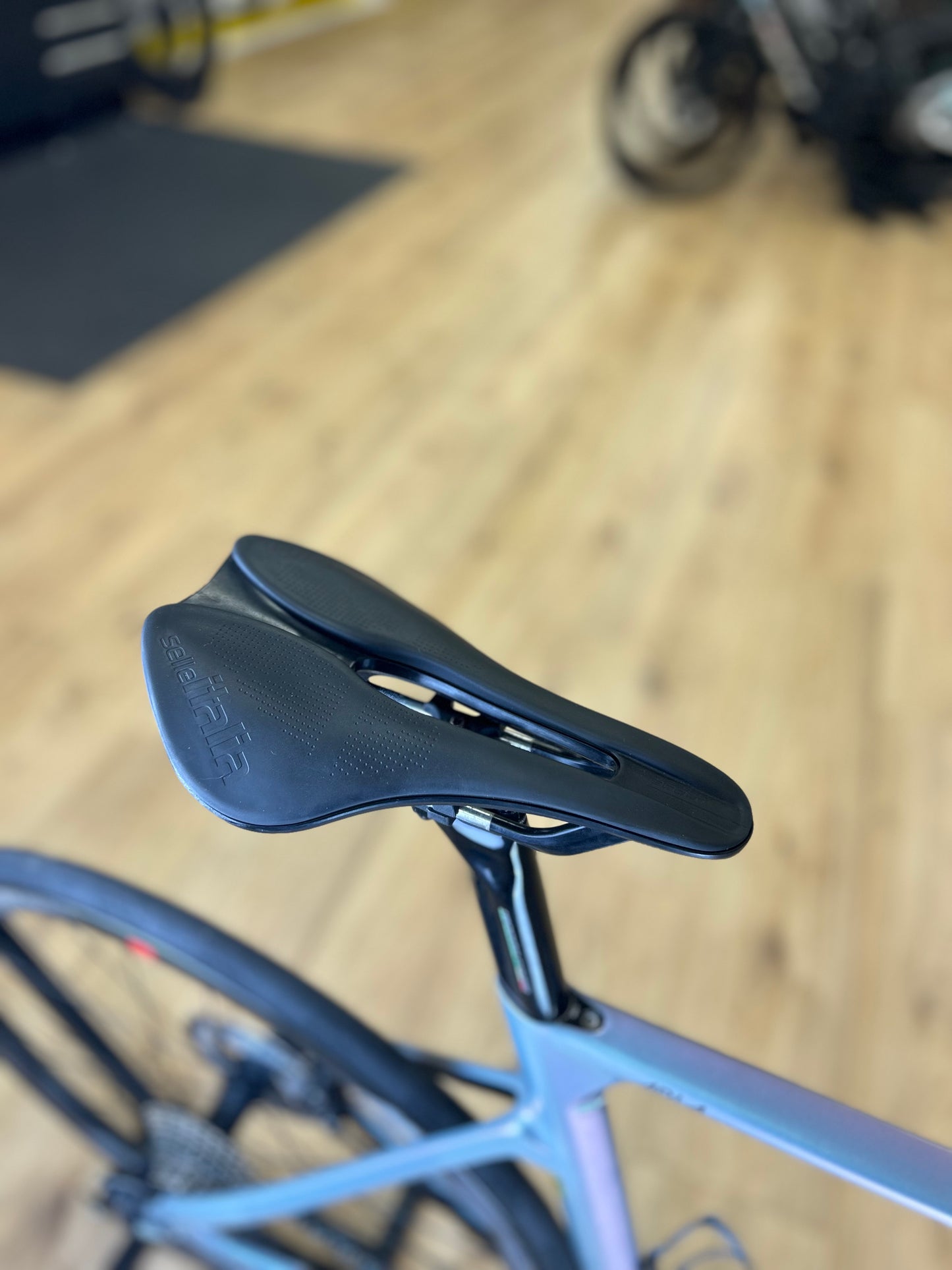 2500km Bianchi Aria Ultegra Carbon Disc Racefiets