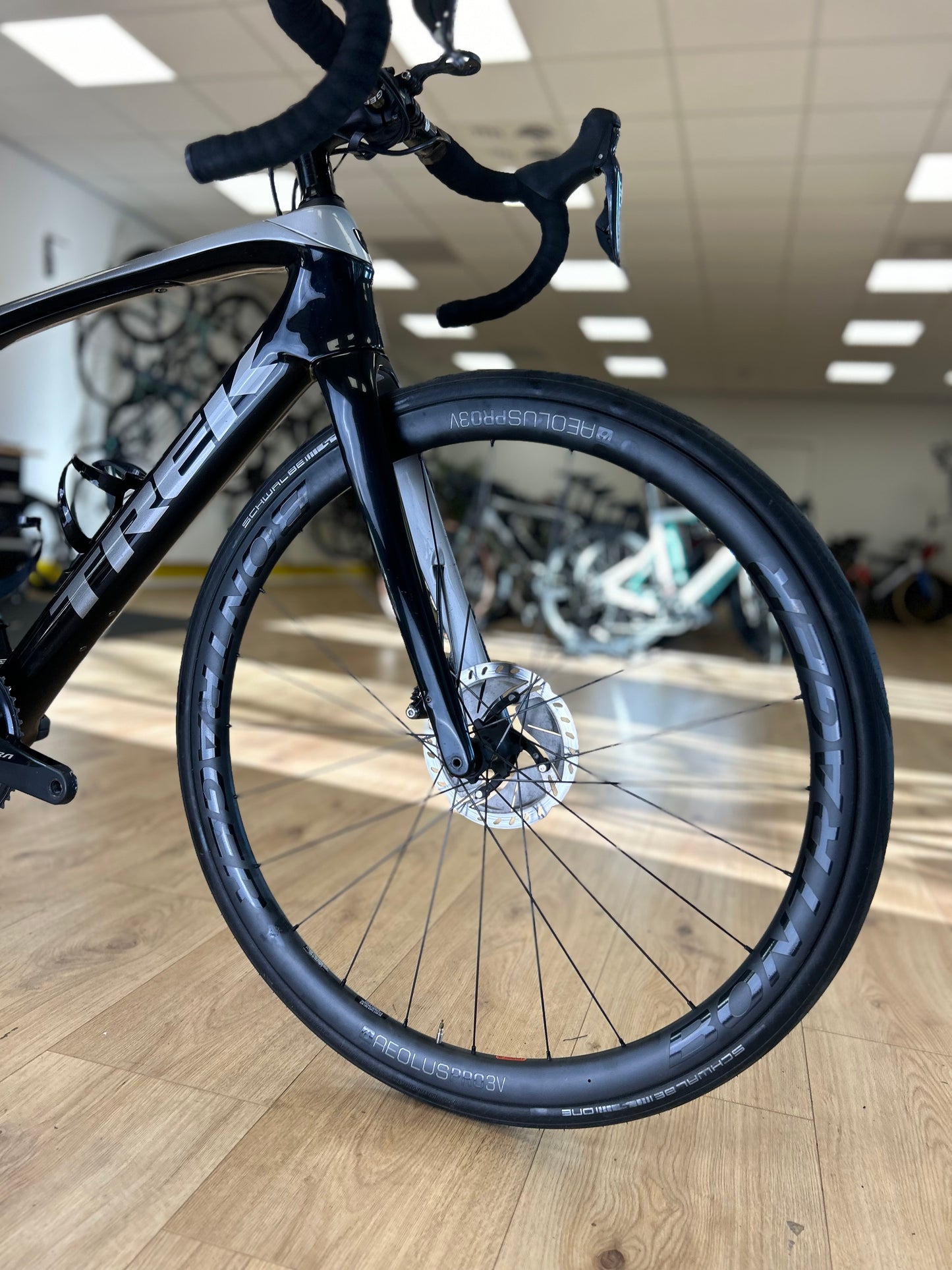 Trek Domane SLR7 Carbon Disc Racefiets