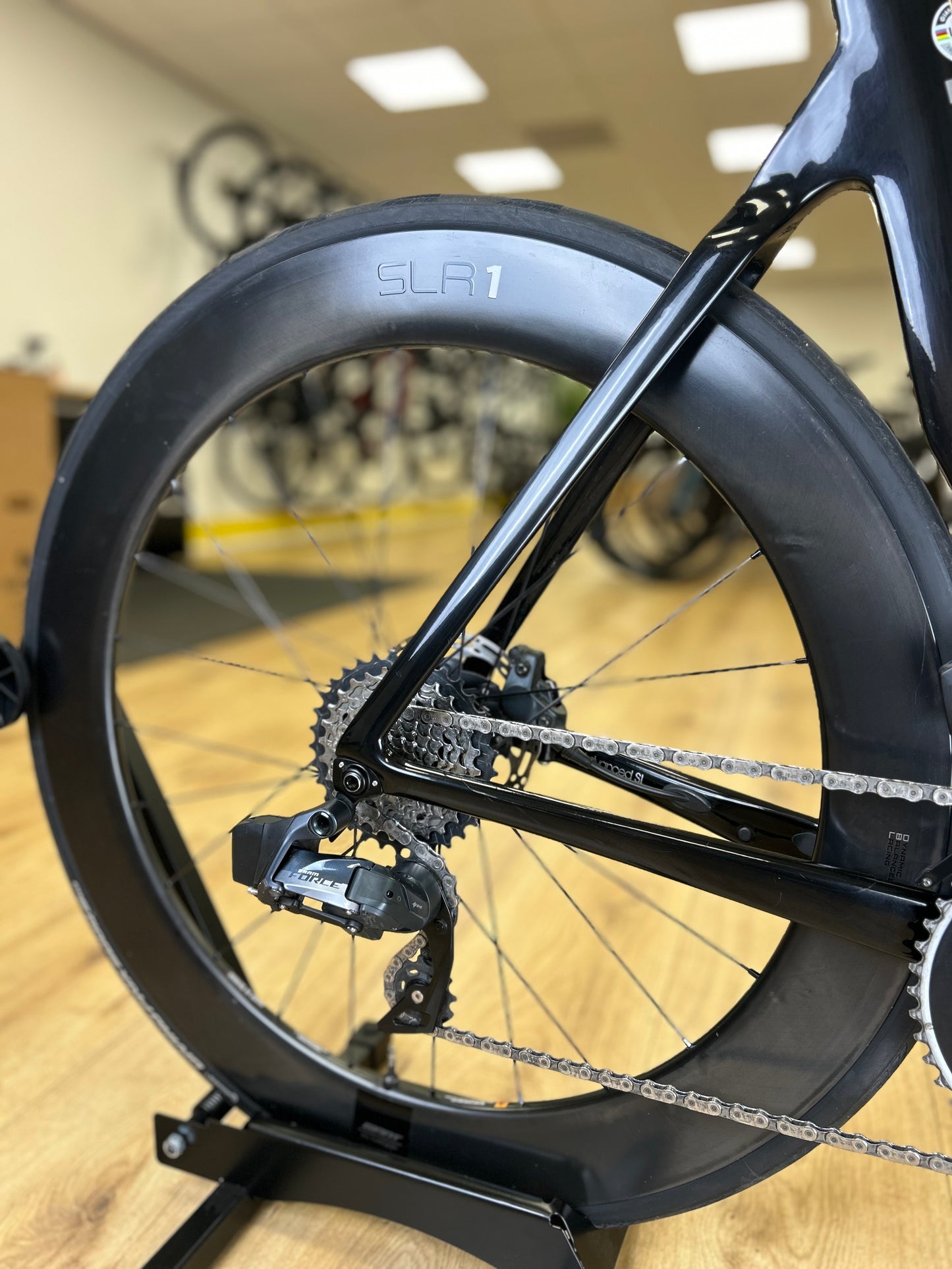 Giant Propel Advanced SL AXS Carbon Road Bike