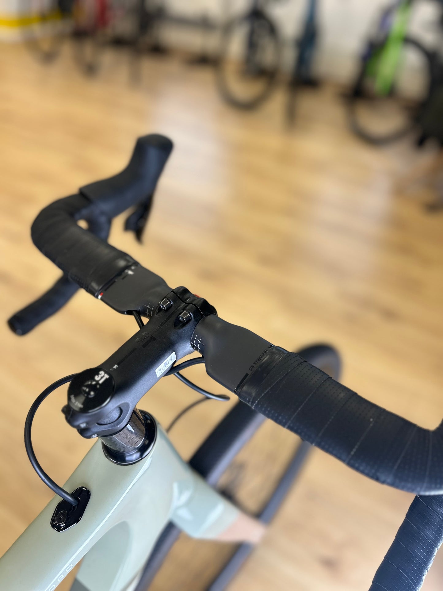 3T Exploro AXS Carbon Gravel