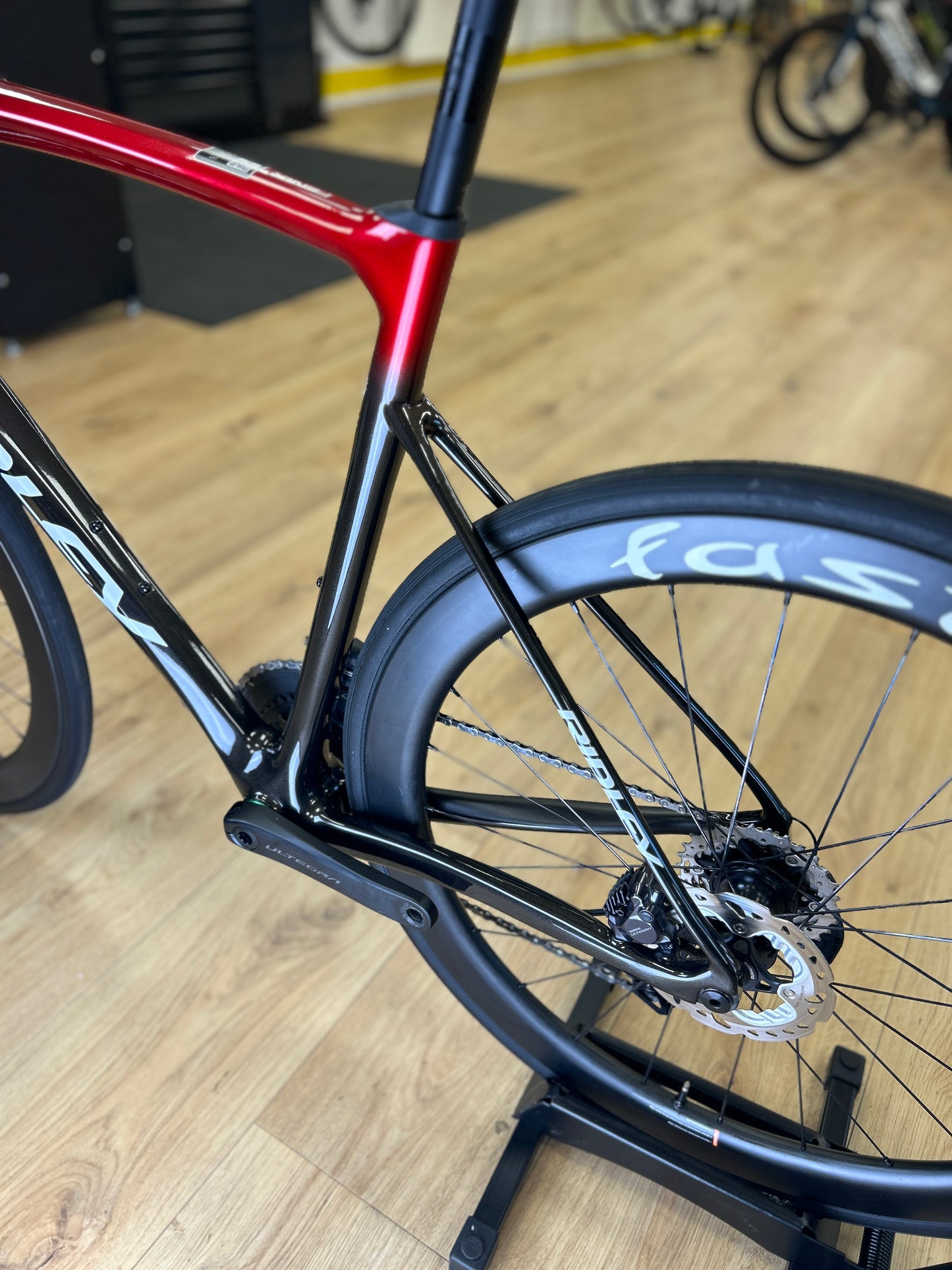 500km Ridley Fenix SLiC Di2 Carbon Racefiets