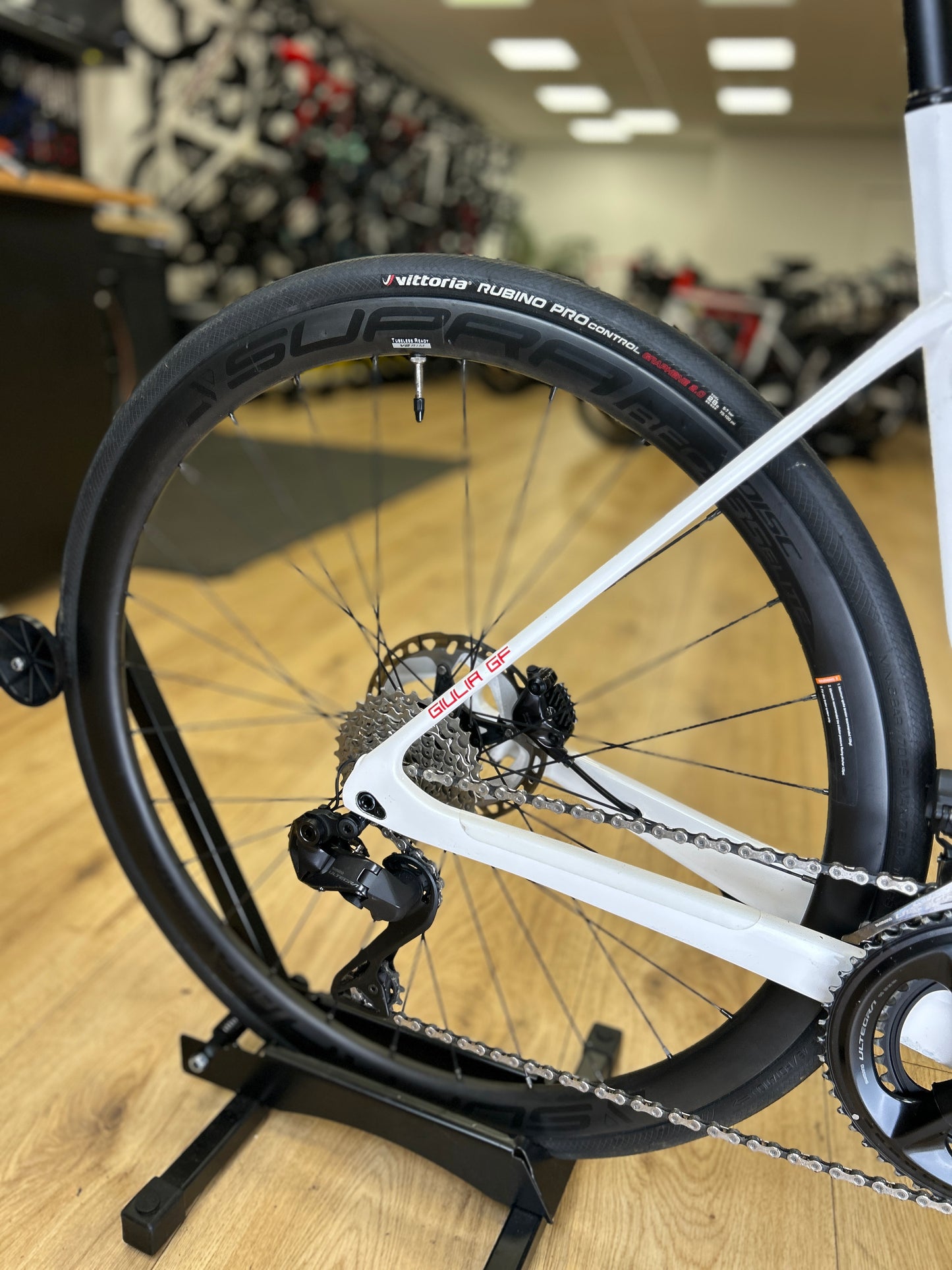 Sensa Giulia Di2 Carbon Racefiets