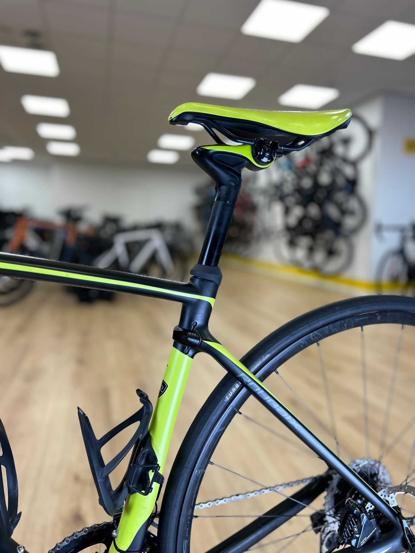 Specialized Roubaix Di2 Carbon Racefiets