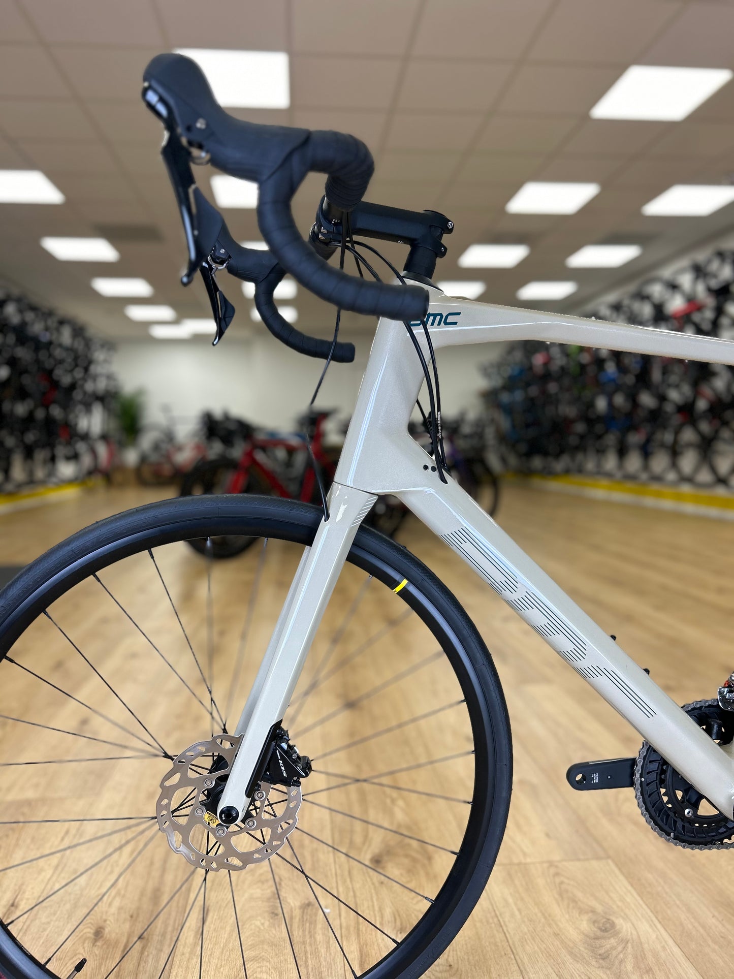 NEW - BMC Road Machine Carbon Disc Racefiets