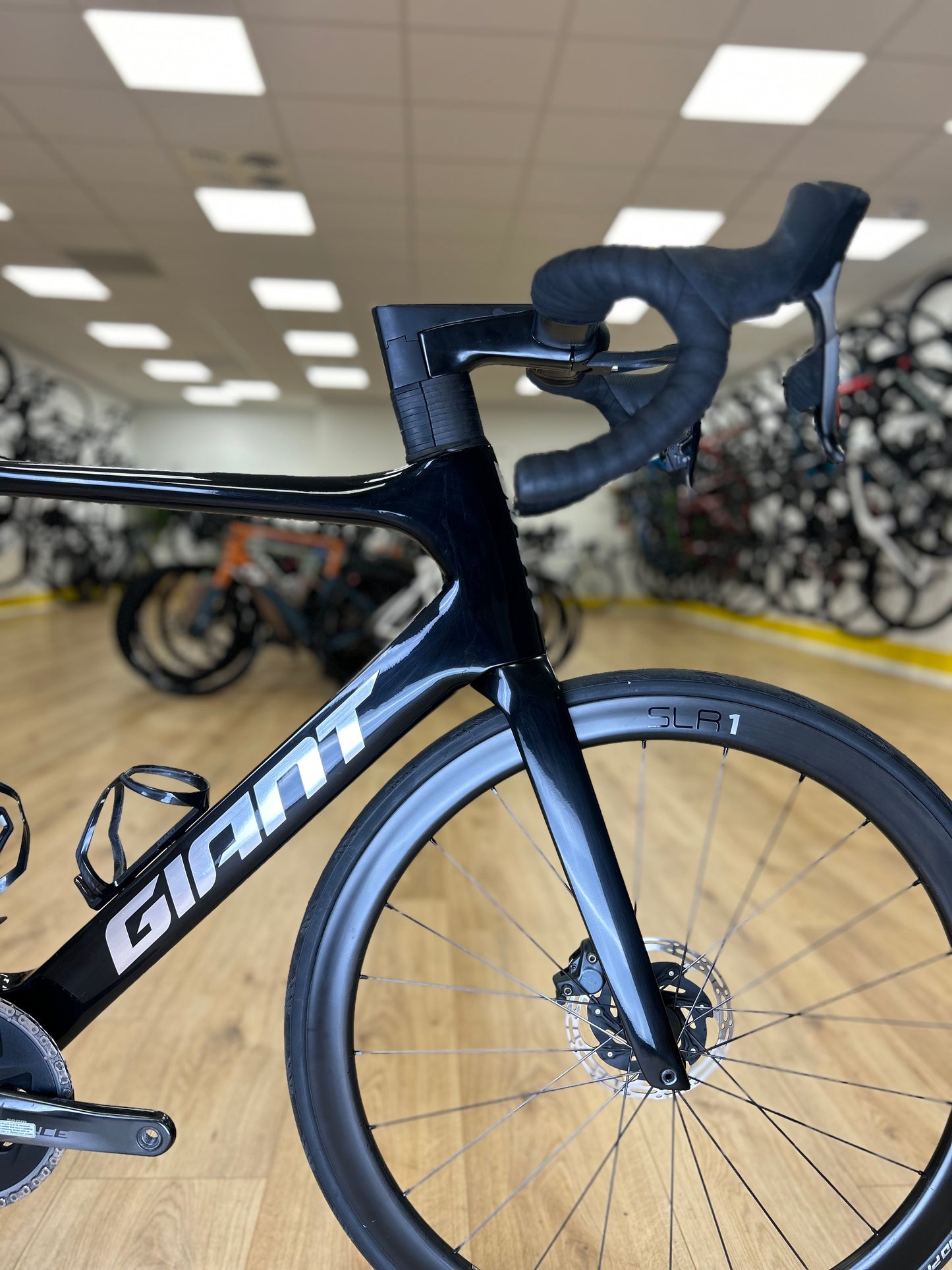 Giant Propel Advanced SL AXS Carbon Road Bike