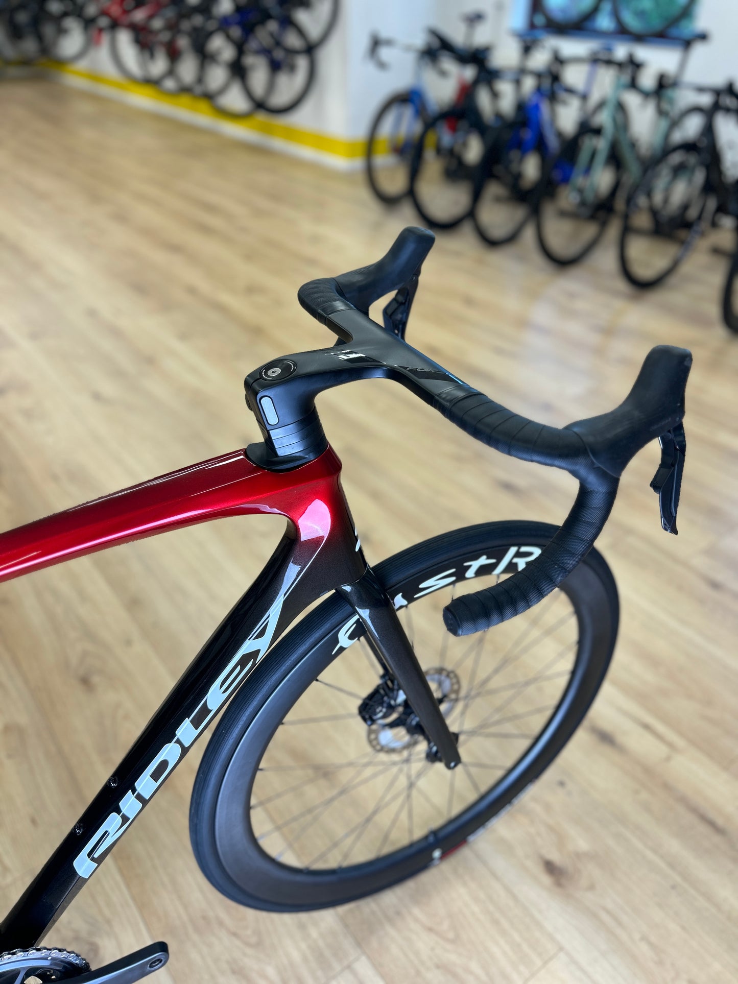 500km Ridley Fenix SLiC Di2 Carbon Racefiets