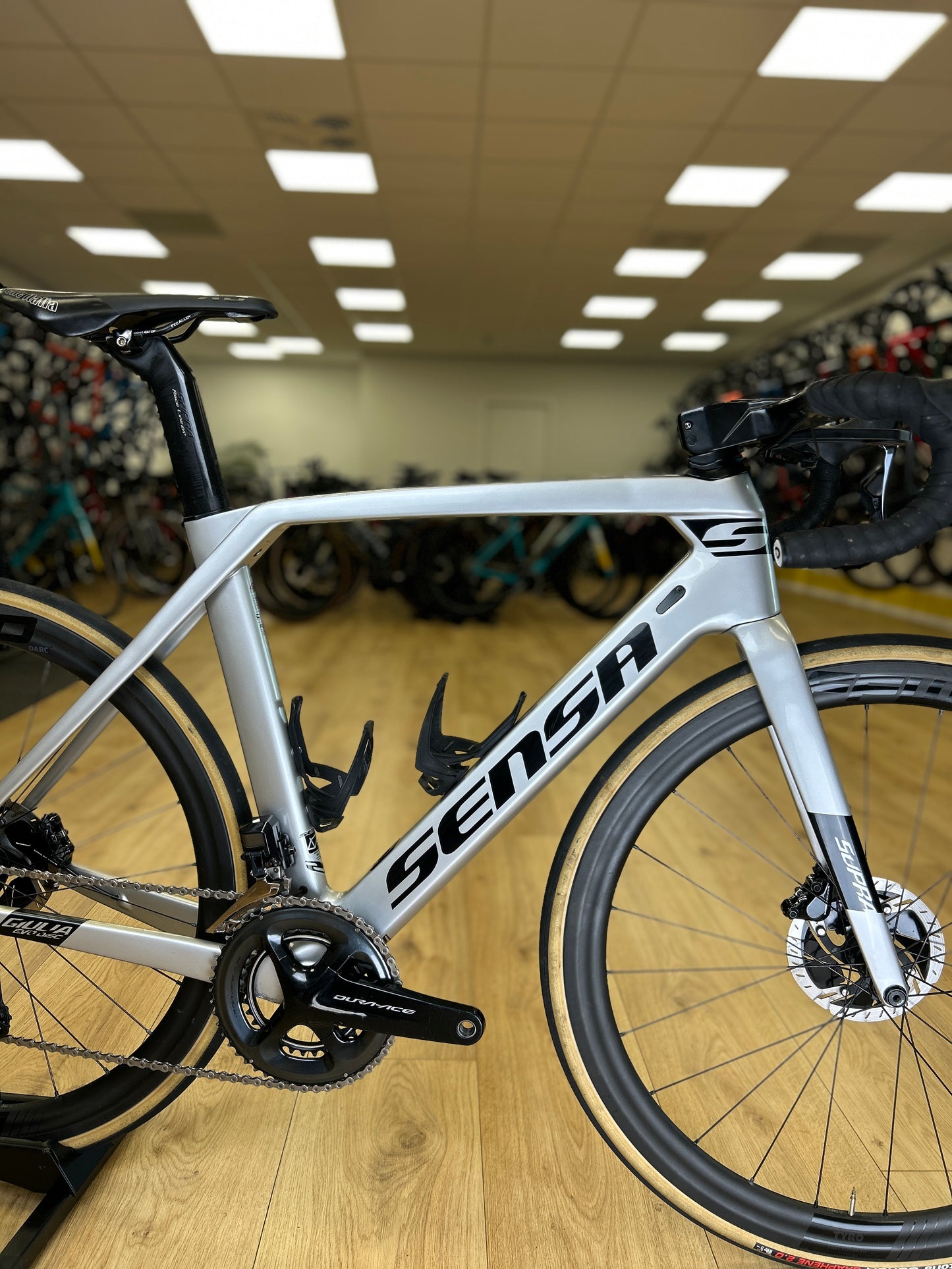 Sensa Giulia Evo Di2 Carbon Racefiets