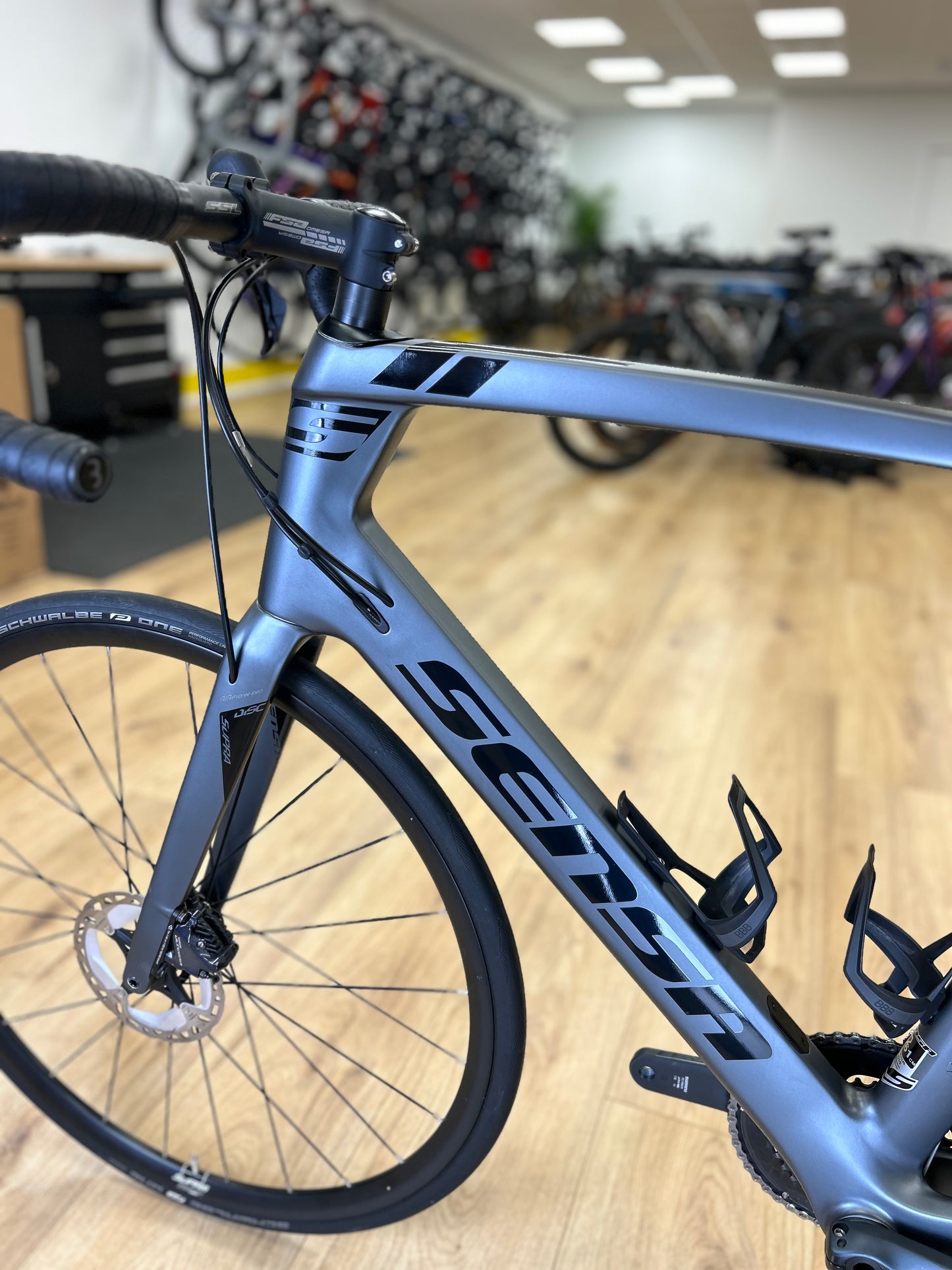Sensa Giulia Evo MT61 Ultegra Carbon Disc Road Bike