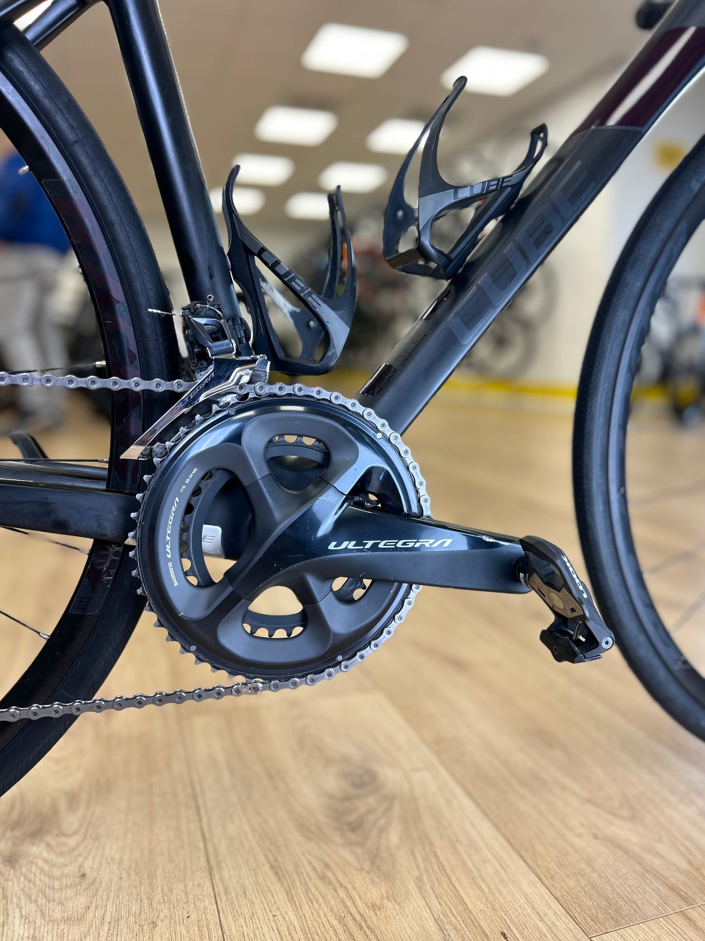 Cube Axial Carbon Disc Racefiets