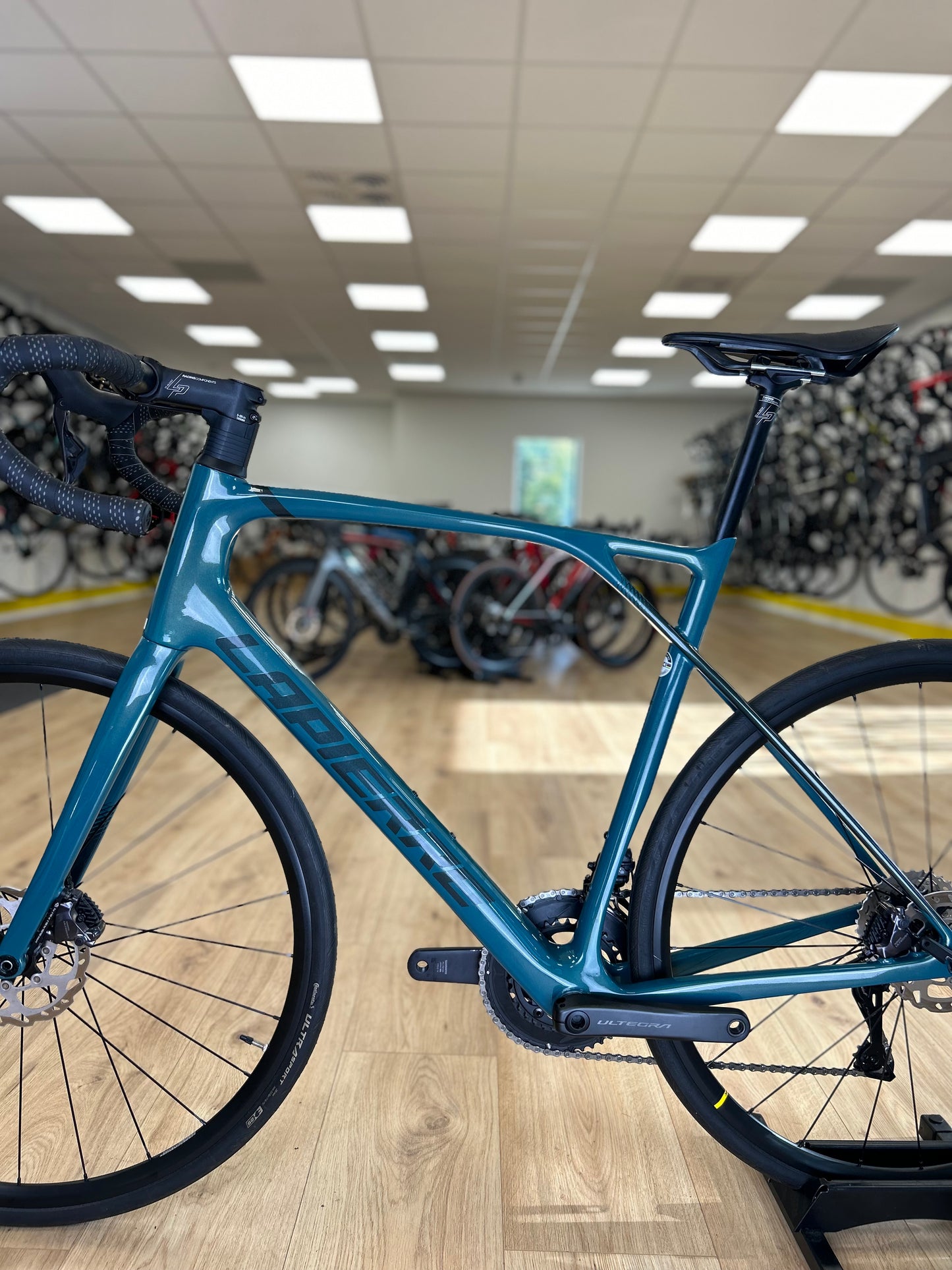 SHOWROOMMODEL Lapierre Pulsium Di2 Ultegra Racefiets