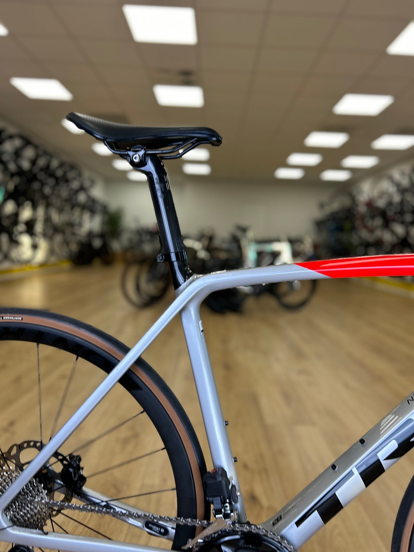 Trek Emonda SL6 Di2 Carbon Disc Racefiets