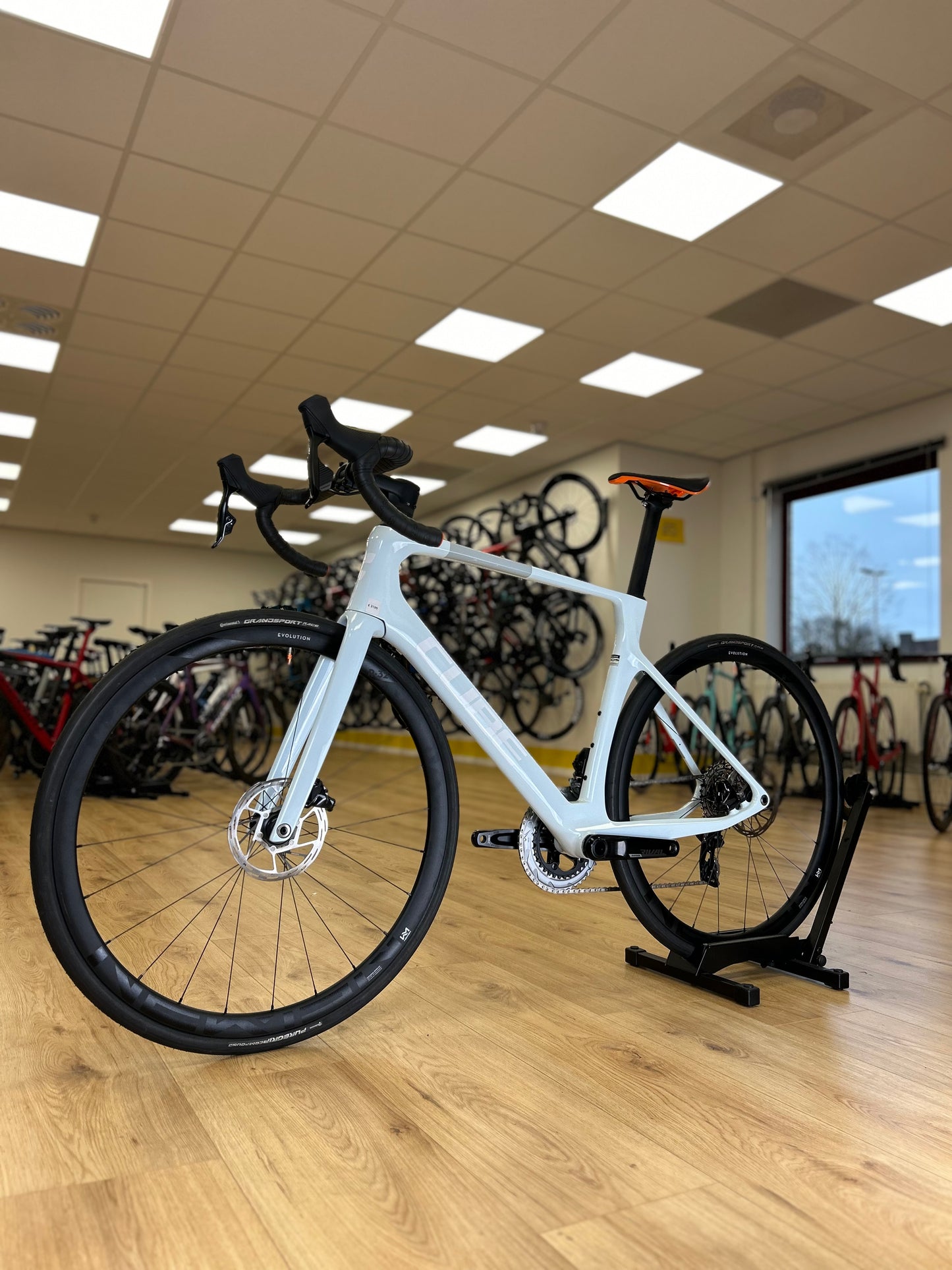 Showroom Model 0km Cube Agree C62 Pro AXS Racefiets