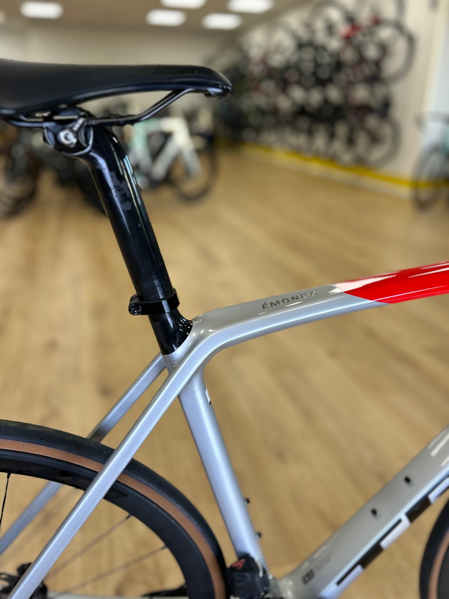 Trek Emonda SL6 Di2 Carbon Disc Racefiets