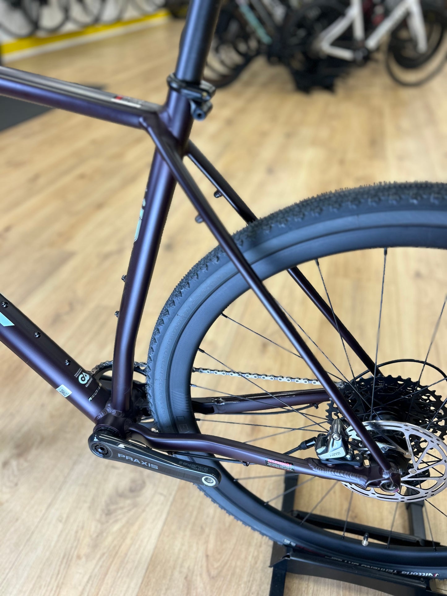 Showroom Model Felt Breed Disc Gravel
