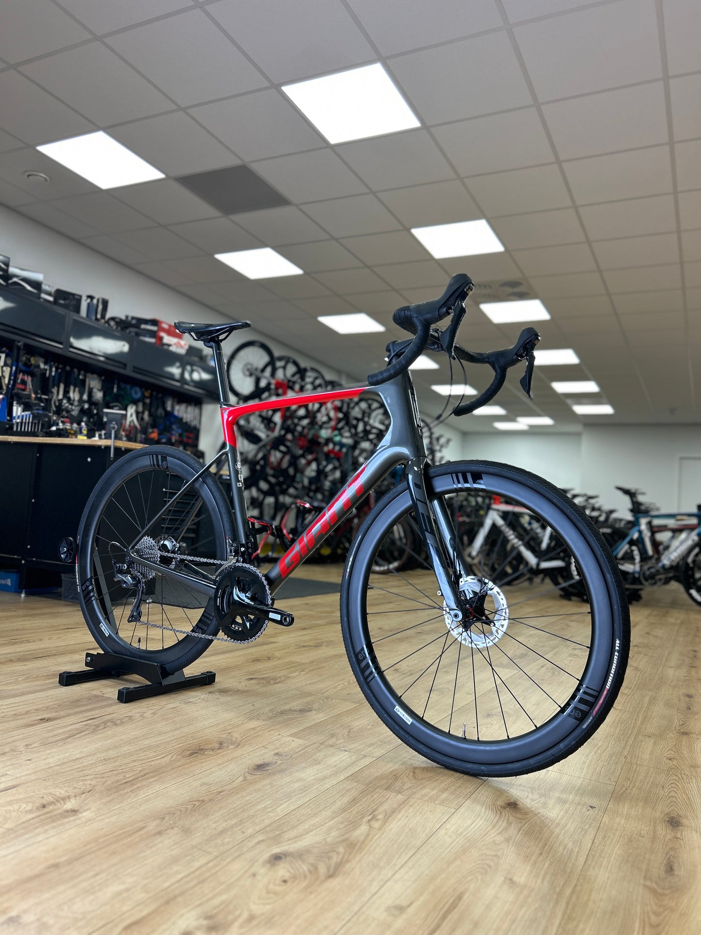 Giant Defy Advanced Pro Carbon Racefiets
